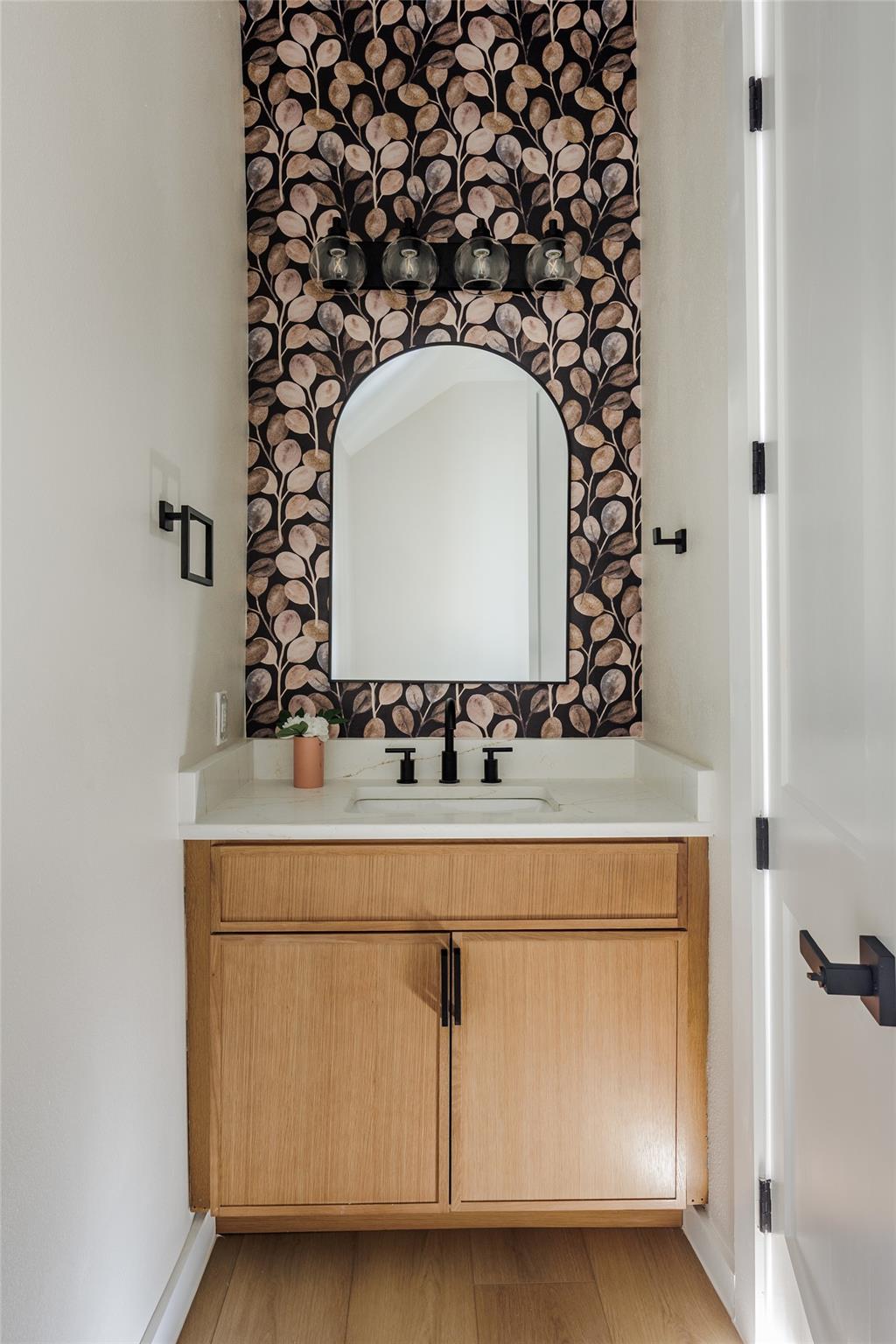 901 Redd St # 1, Austin, TX 78745