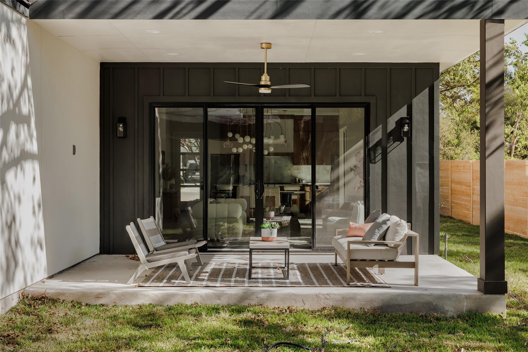 901 Redd St # 1, Austin, TX 78745