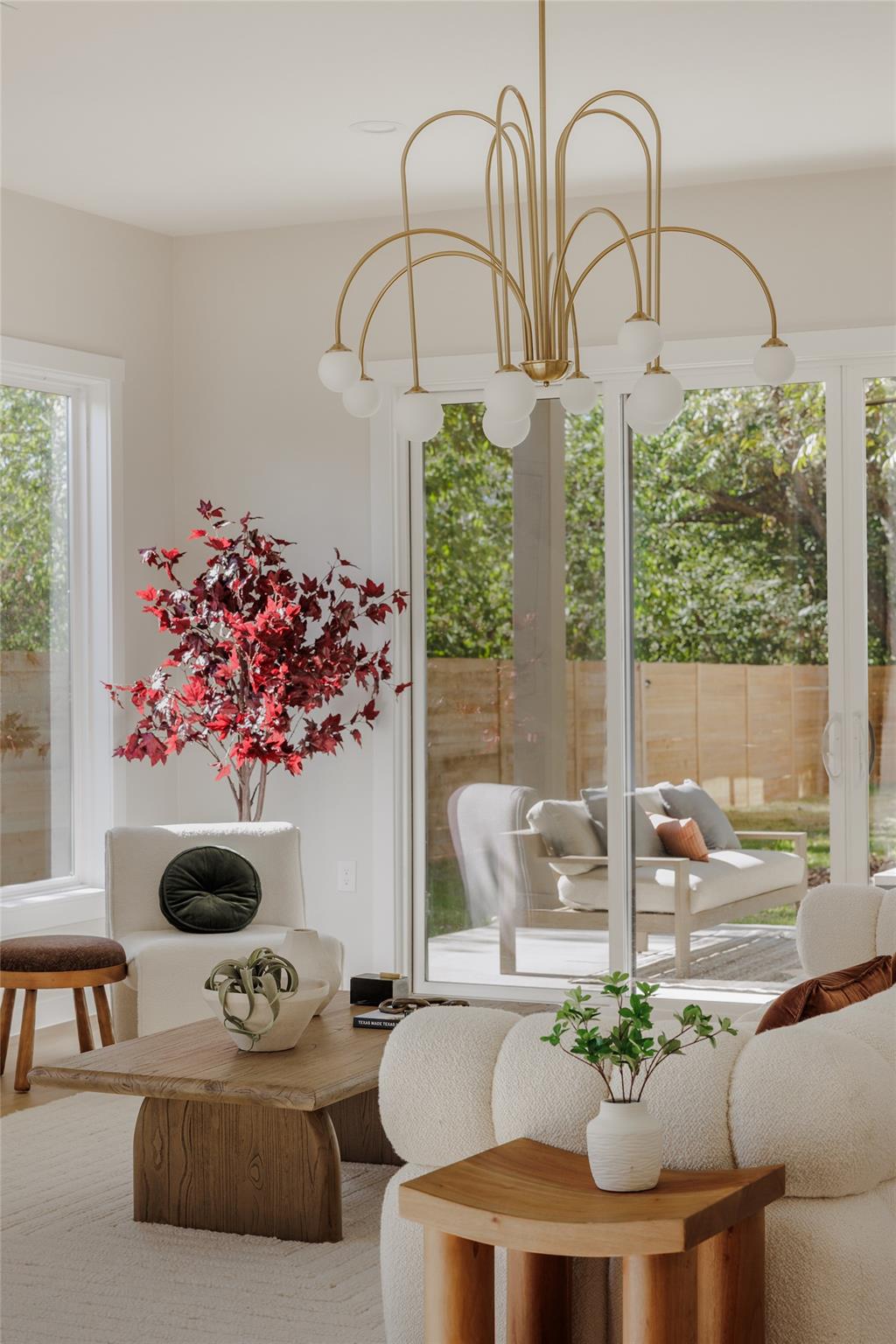 901 Redd St # 1, Austin, TX 78745