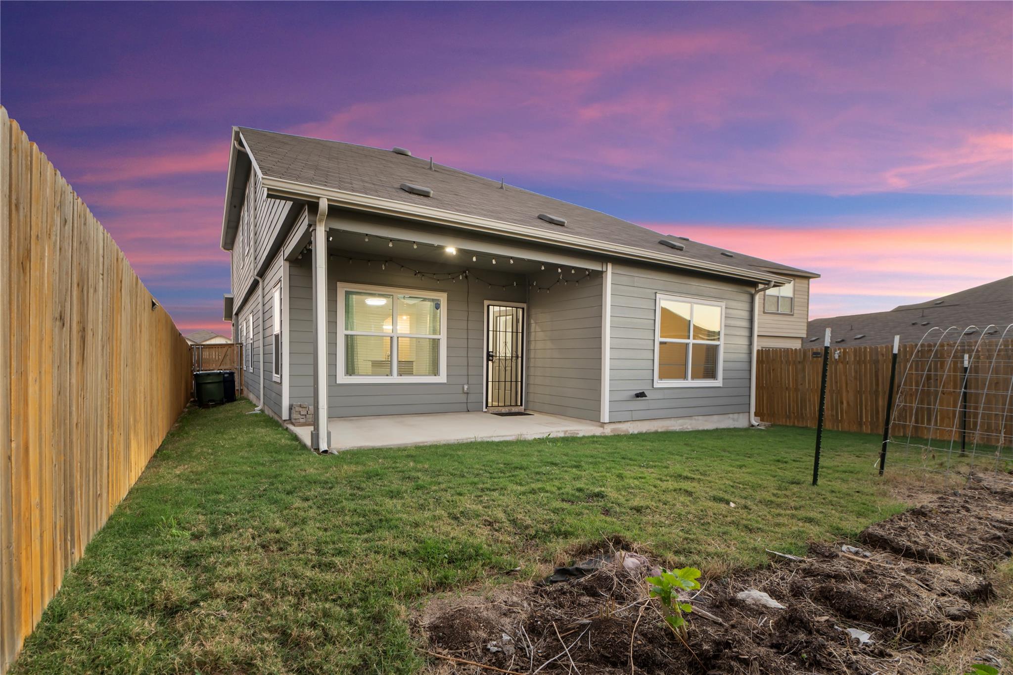 148 Rowdy Yates Way, Jarrell, TX 76537