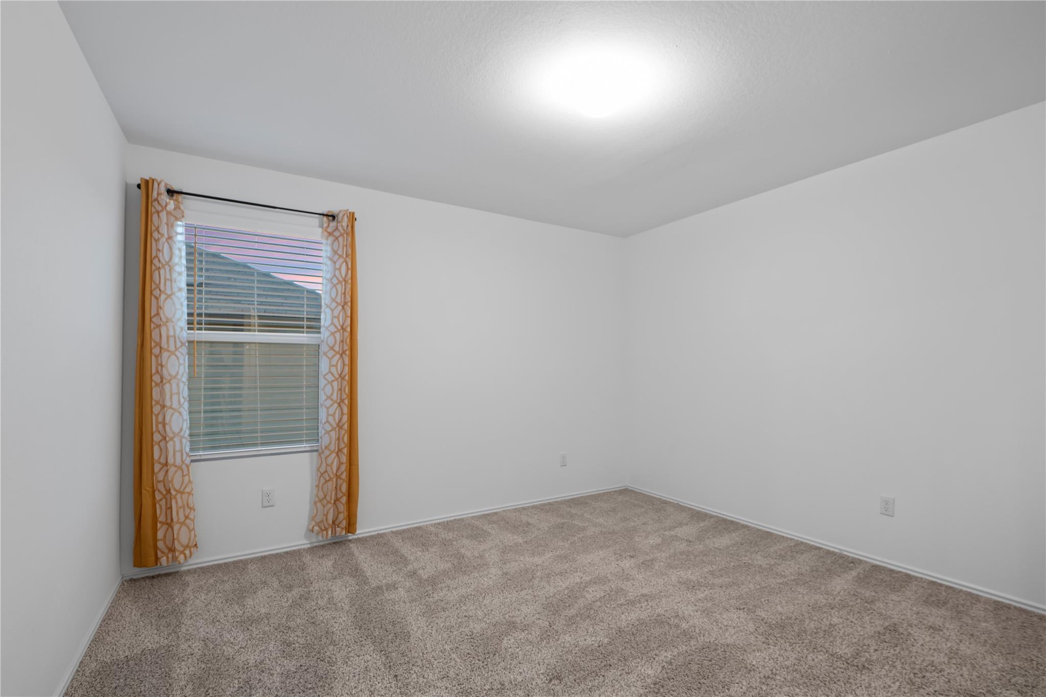 148 Rowdy Yates Way, Jarrell, TX 76537