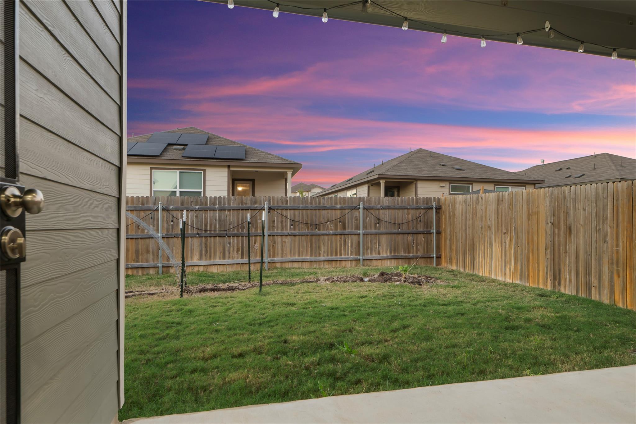 148 Rowdy Yates Way, Jarrell, TX 76537