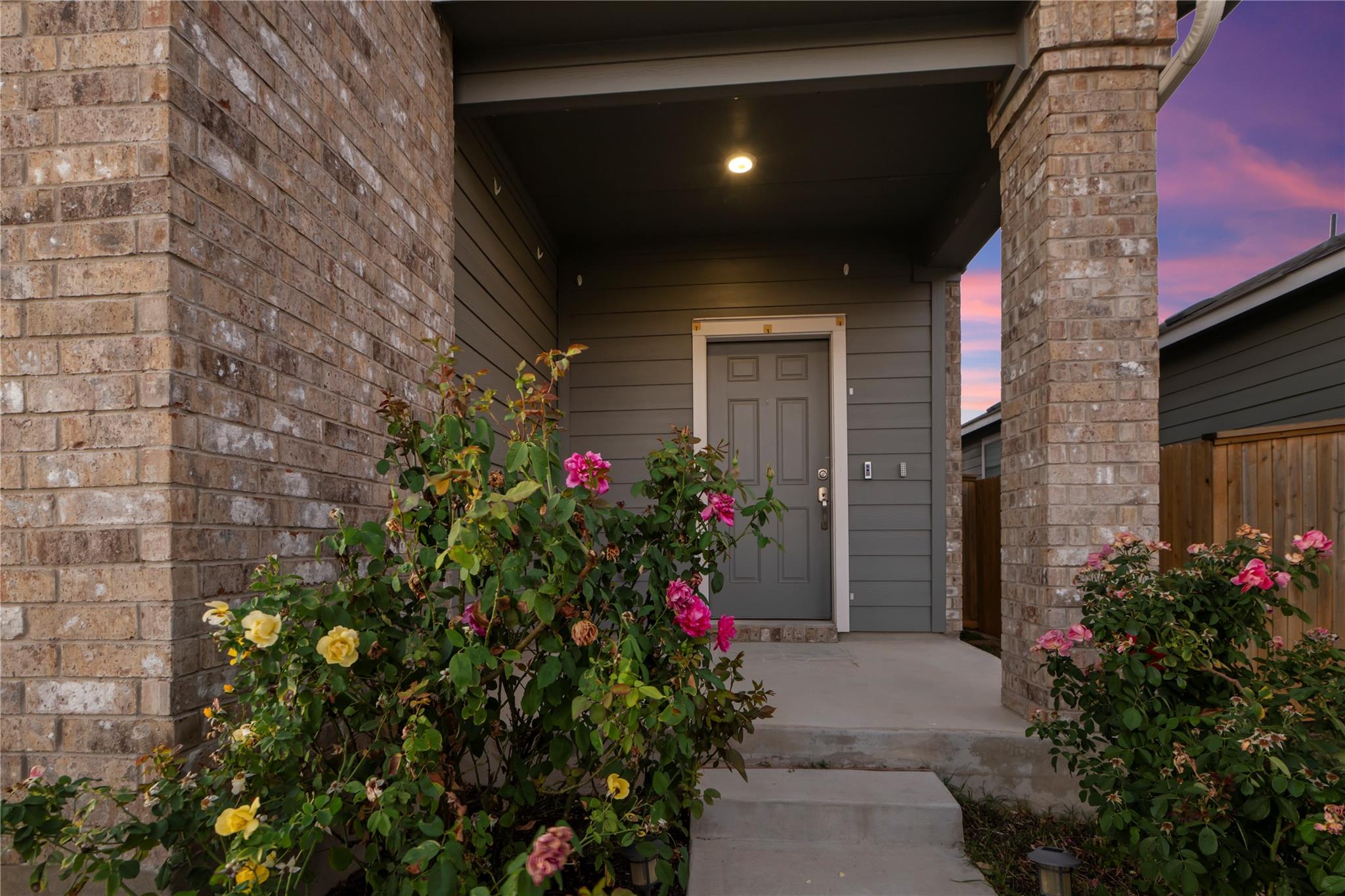 148 Rowdy Yates Way, Jarrell, TX 76537