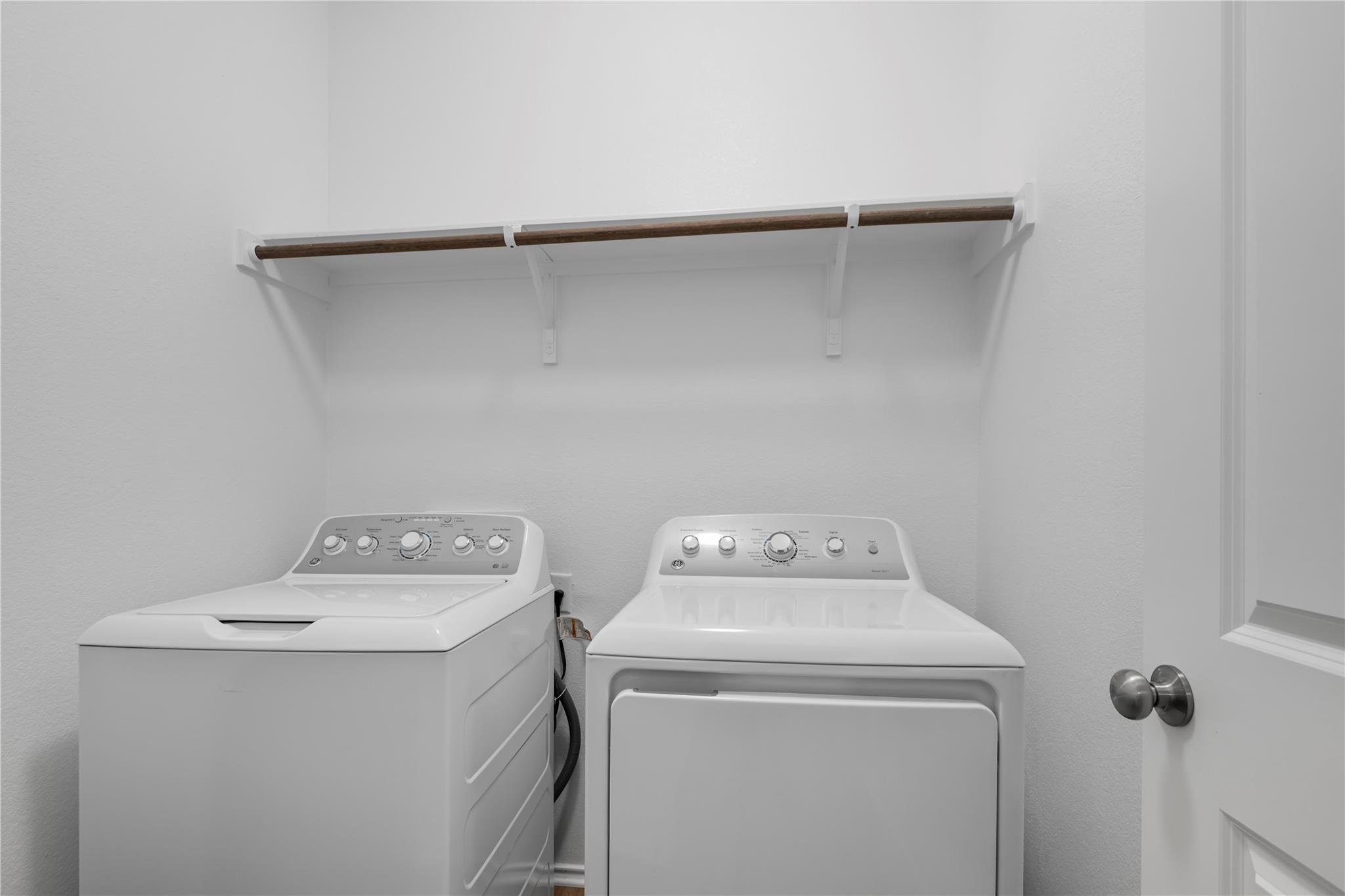 148 Rowdy Yates Way, Jarrell, TX 76537