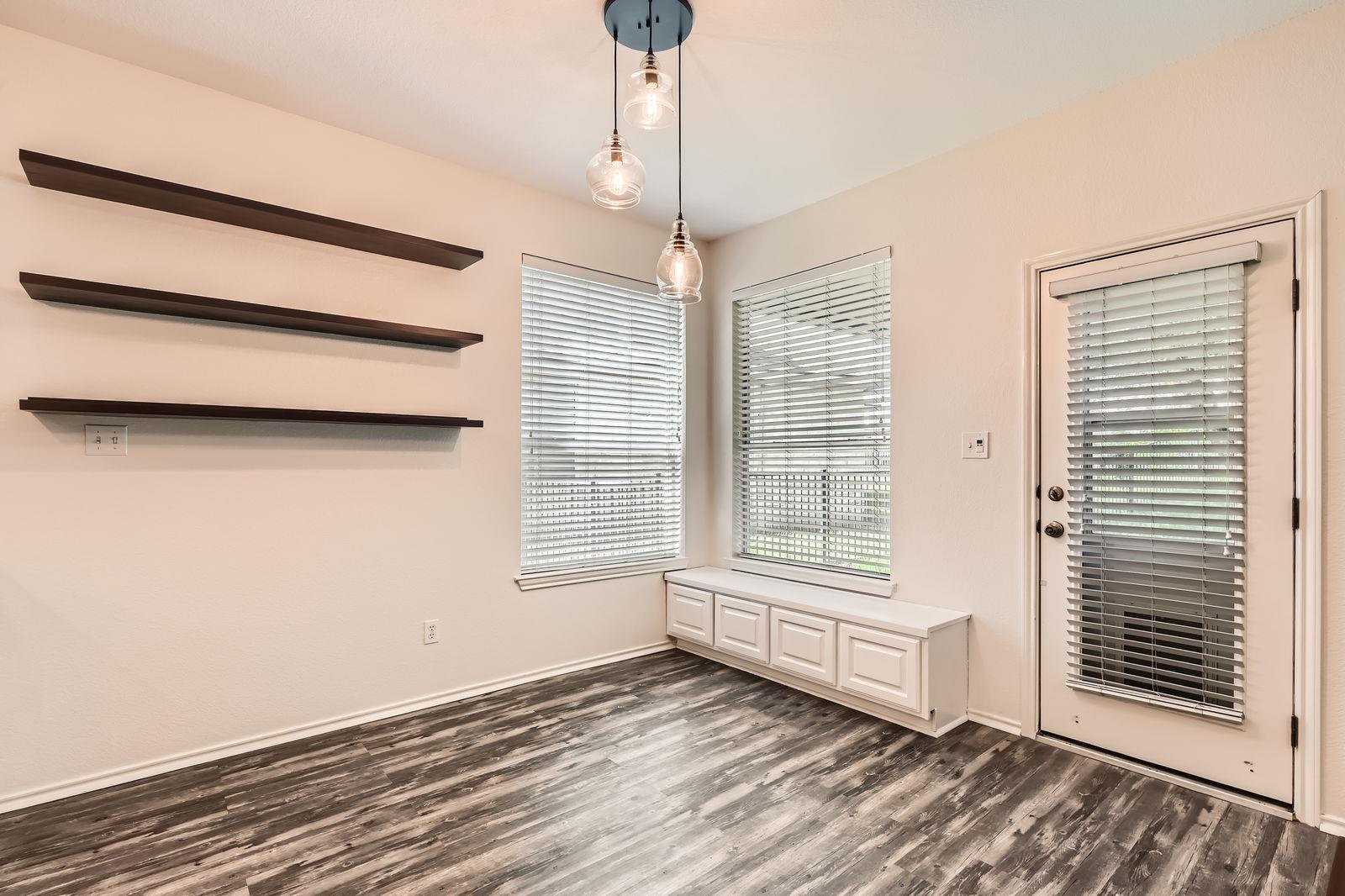 65 White Magnolia Cir, Lakeway, TX 78734