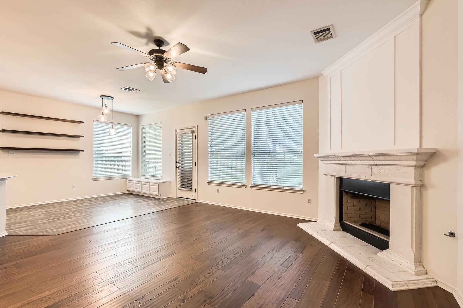 65 White Magnolia Cir, Lakeway, TX 78734