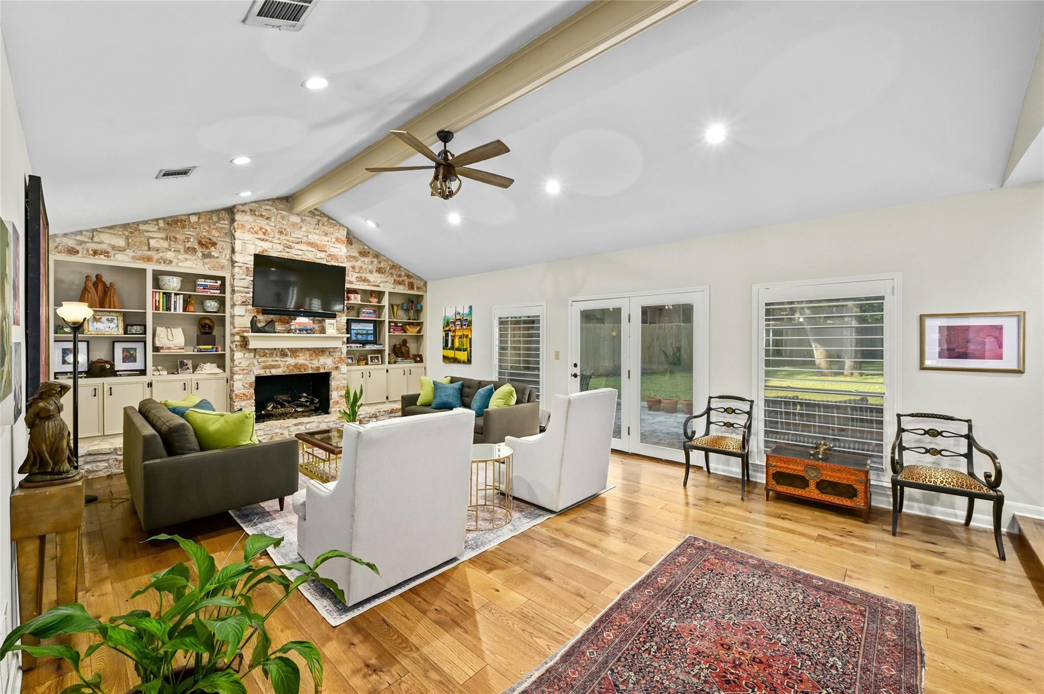 3117 Thousand Oaks Dr, Austin, TX 78746