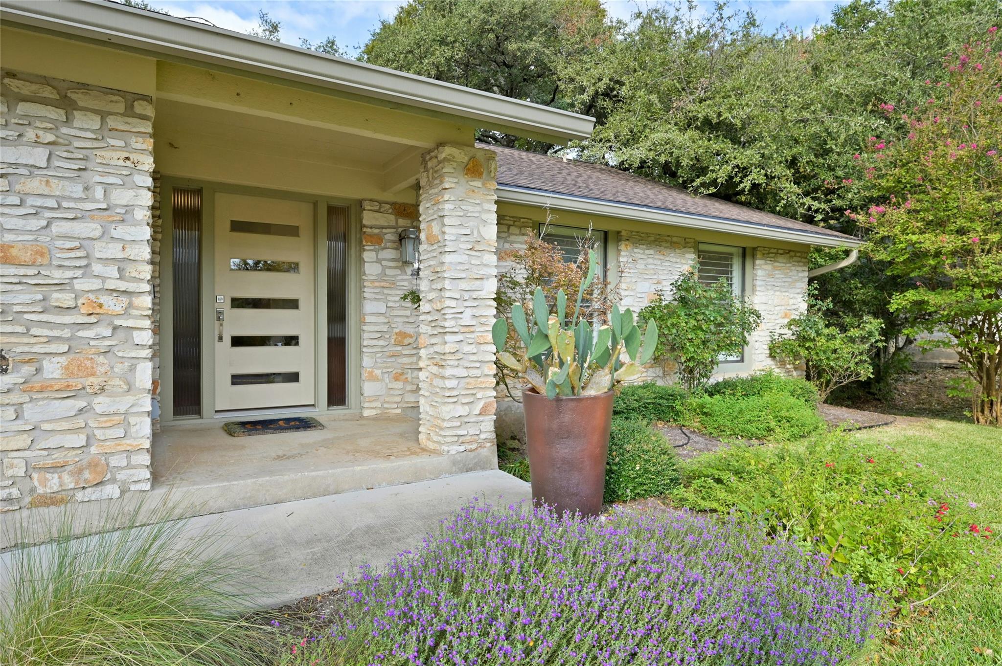 3117 Thousand Oaks Dr, Austin, TX 78746