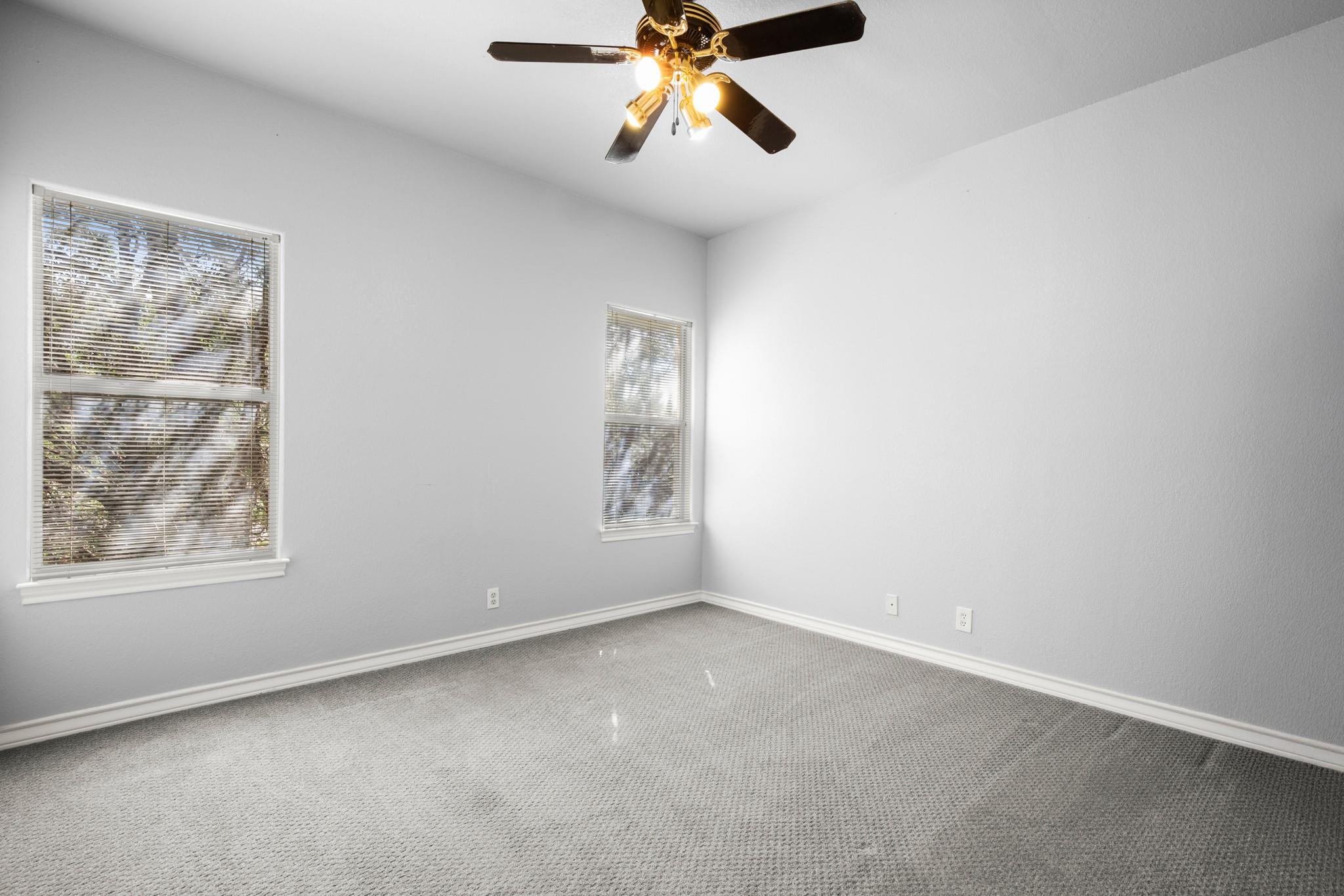 214 Hazeltine Dr, Lakeway, TX 78734