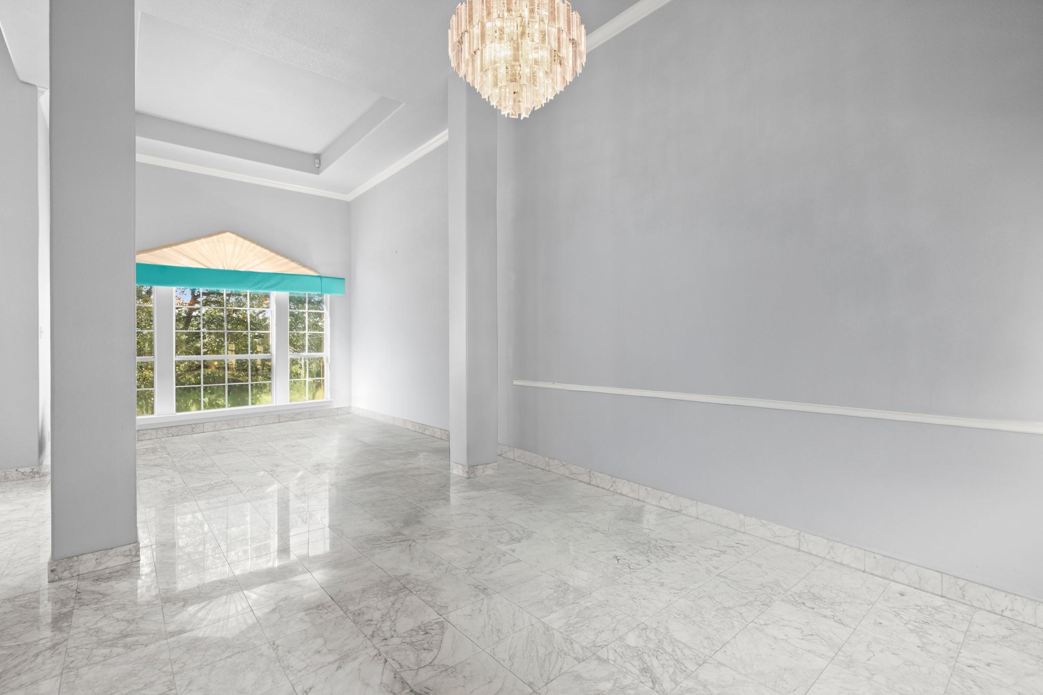 214 Hazeltine Dr, Lakeway, TX 78734