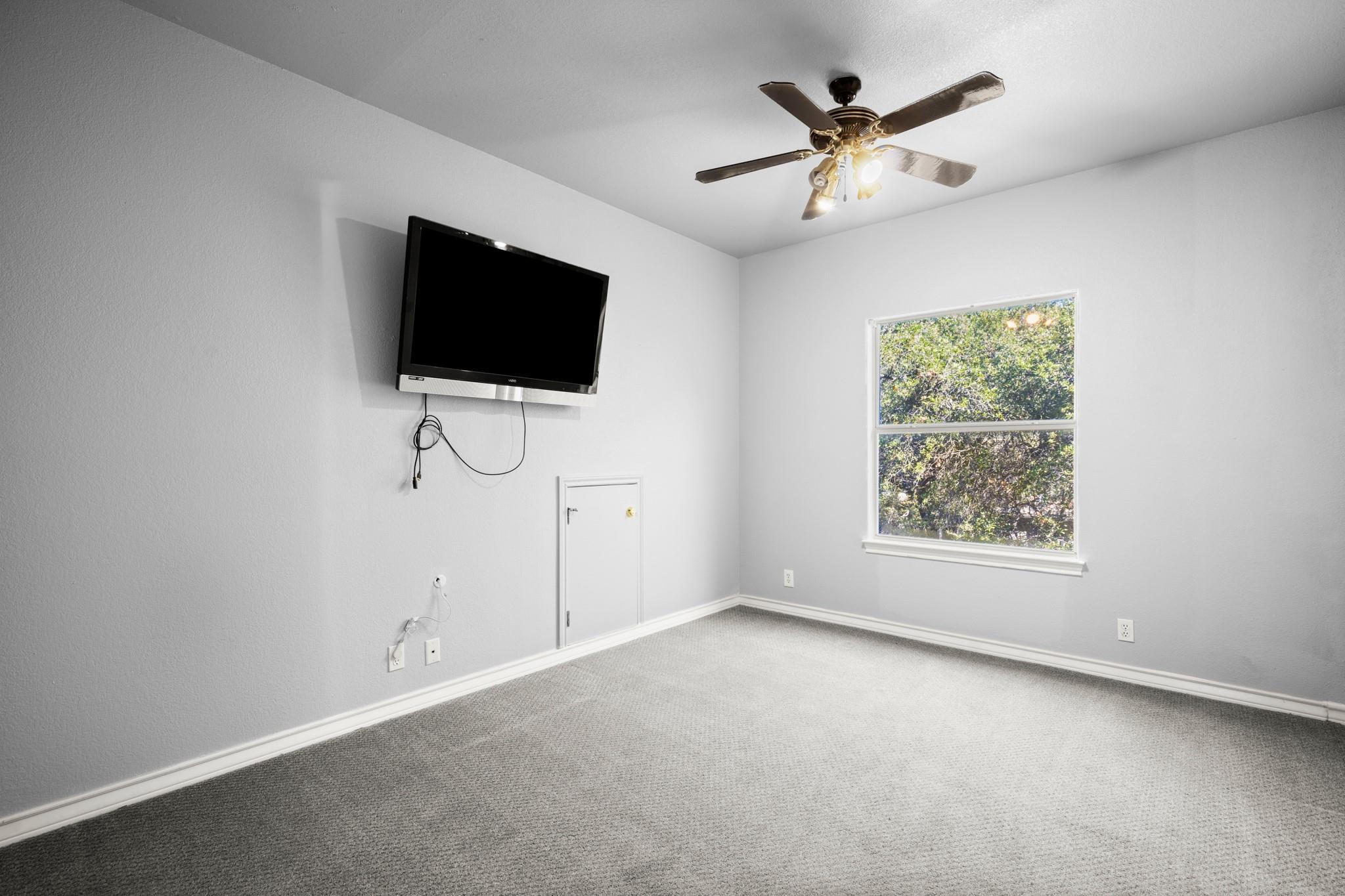 214 Hazeltine Dr, Lakeway, TX 78734