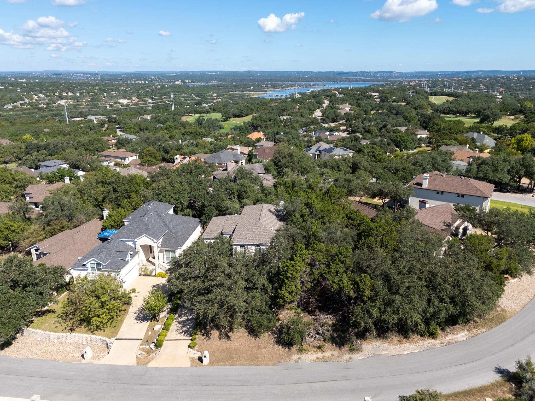 214 Hazeltine Dr, Lakeway, TX 78734