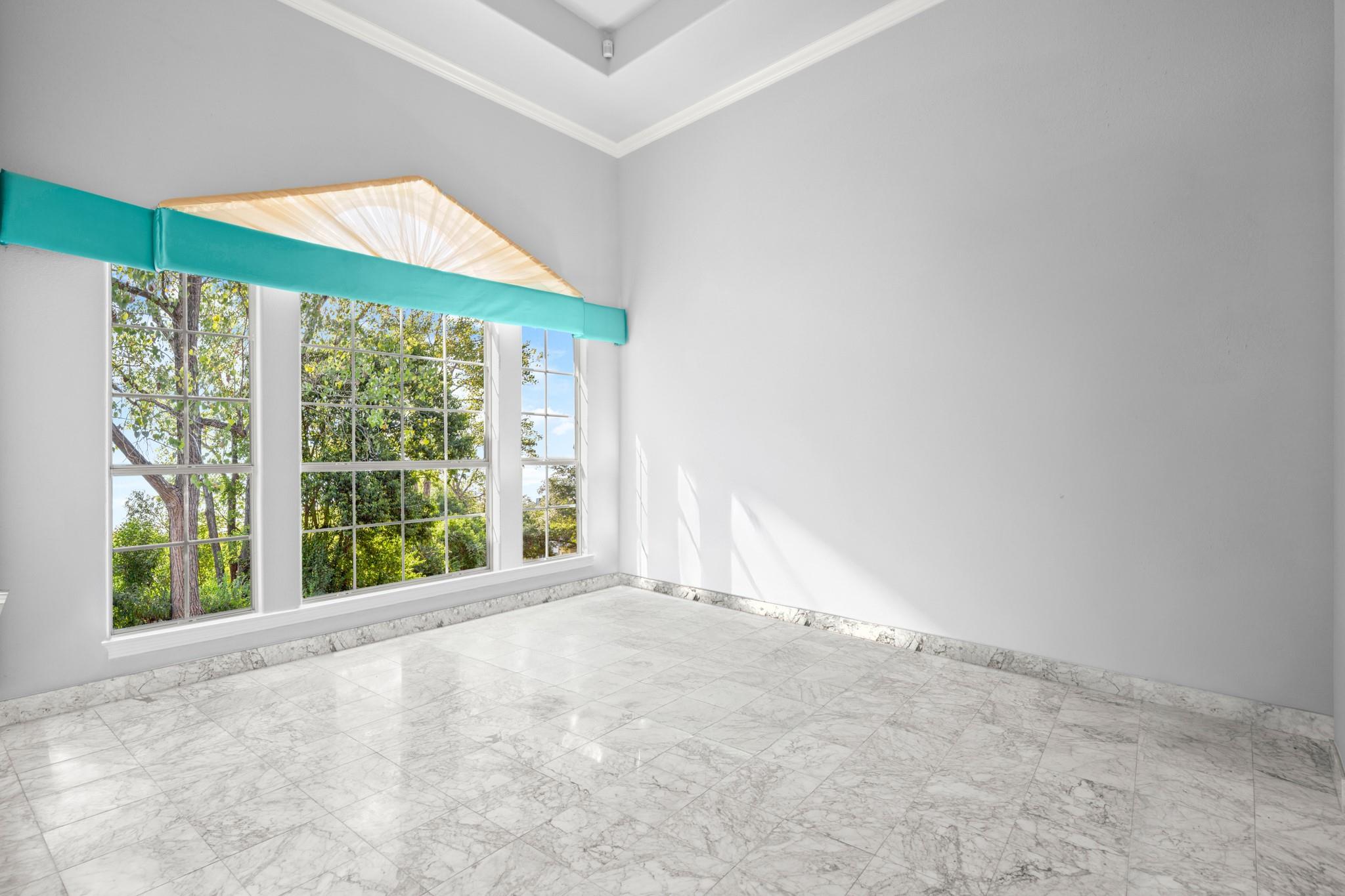 214 Hazeltine Dr, Lakeway, TX 78734