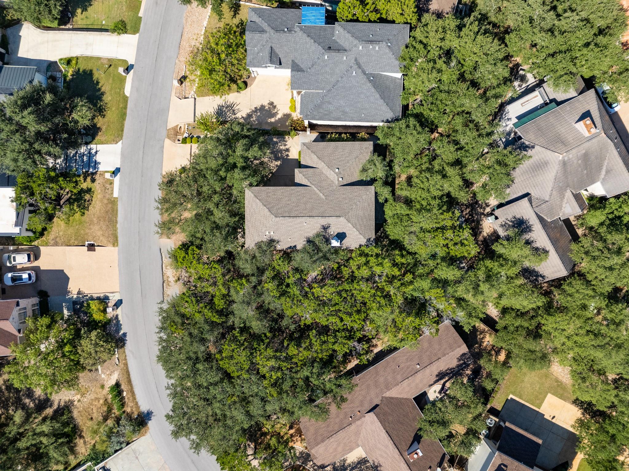 214 Hazeltine Dr, Lakeway, TX 78734