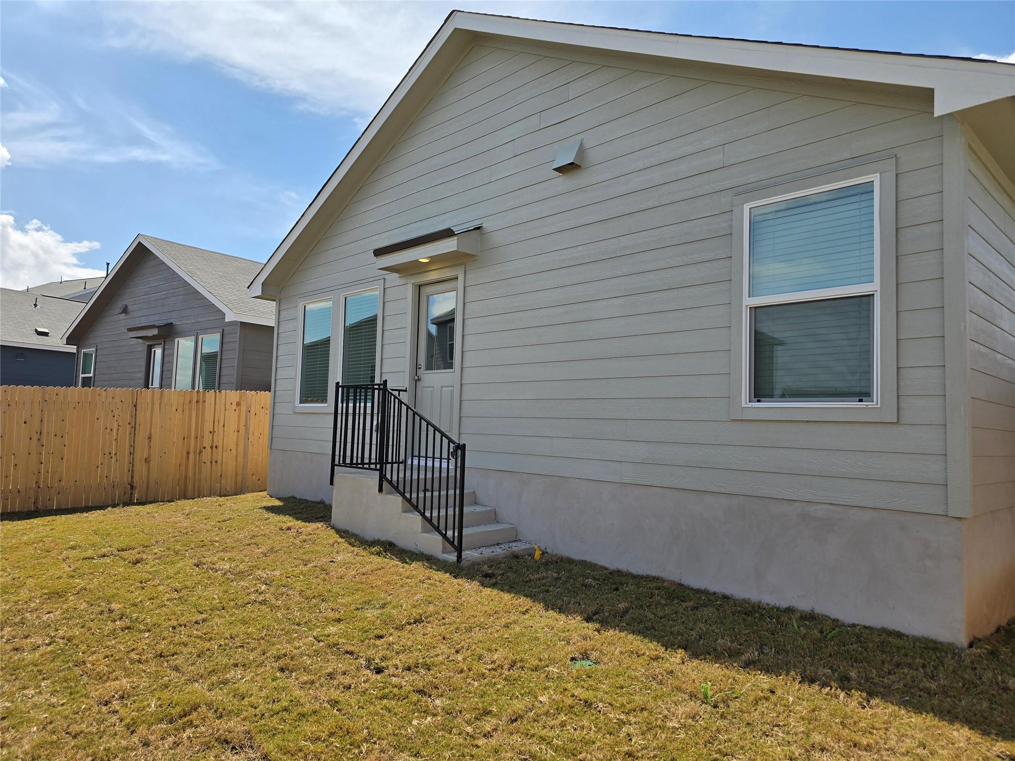 1036 Soapstone Pass, Maxwell, TX 78656