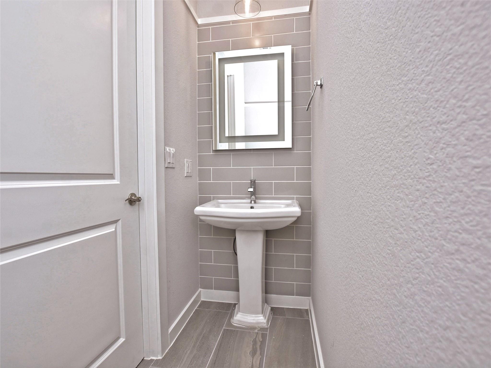 12001 Vista Parke Dr # 903, Austin, TX 78726