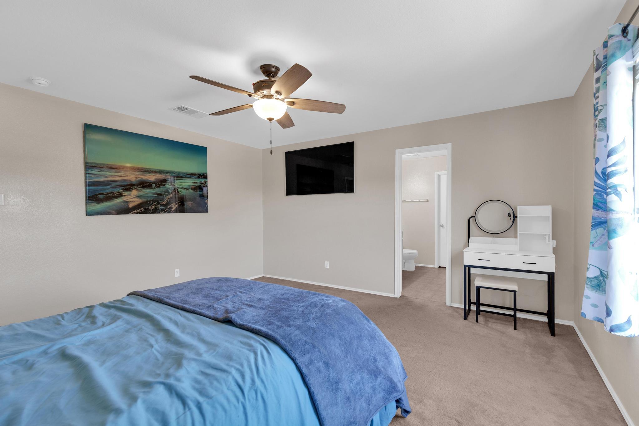 111 S Creekbend Dr, Hutto, TX 78634