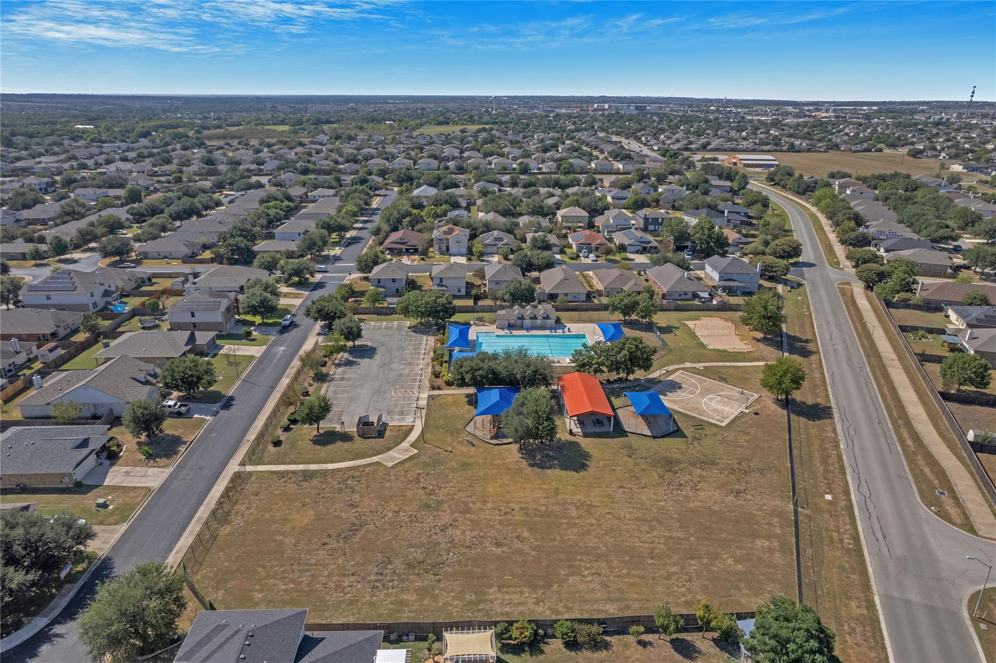 111 S Creekbend Dr, Hutto, TX 78634