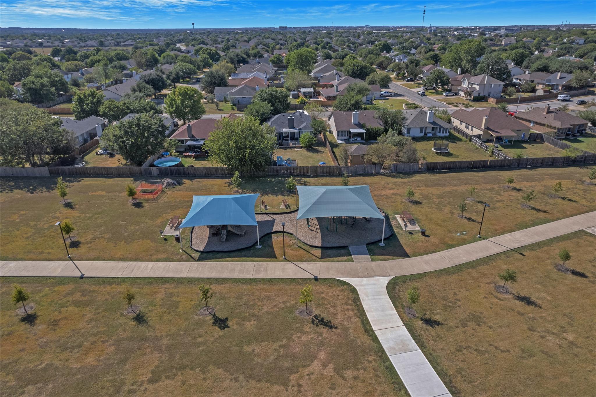 111 S Creekbend Dr, Hutto, TX 78634