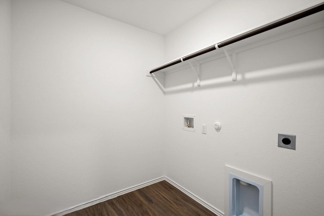 460 Jack Ryan St, Kyle, TX 78640