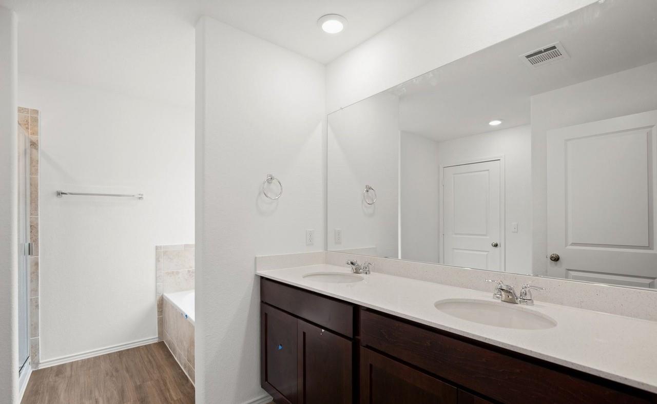 460 Jack Ryan St, Kyle, TX 78640