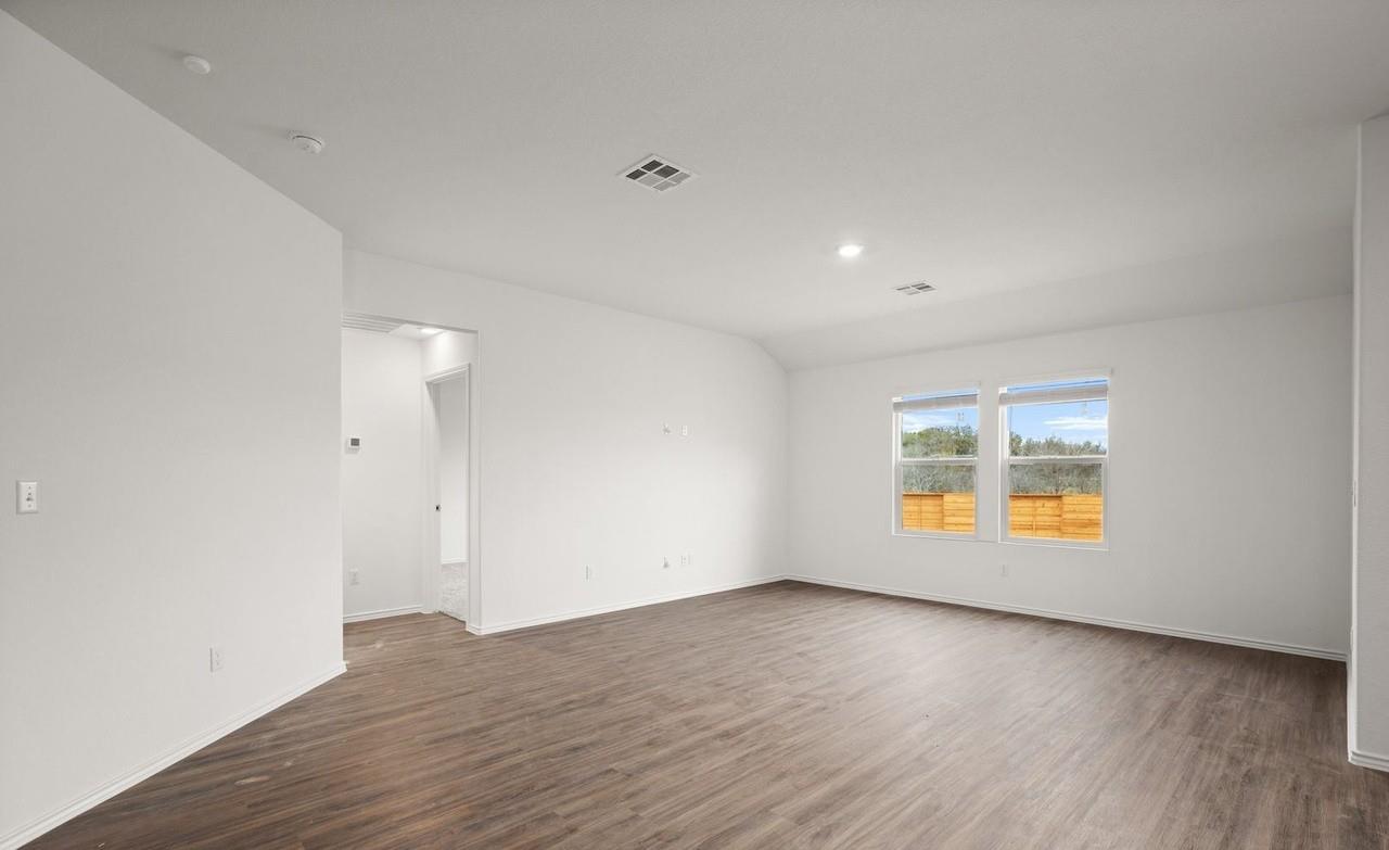 460 Jack Ryan St, Kyle, TX 78640