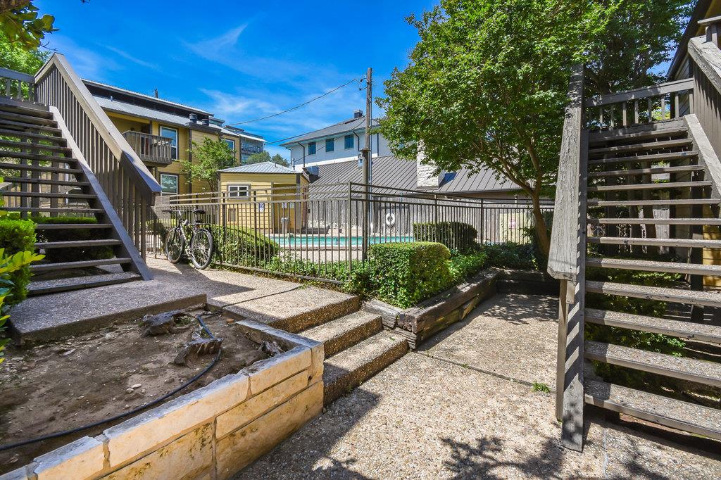 1000 W 26th St # 114, Austin, TX 78705