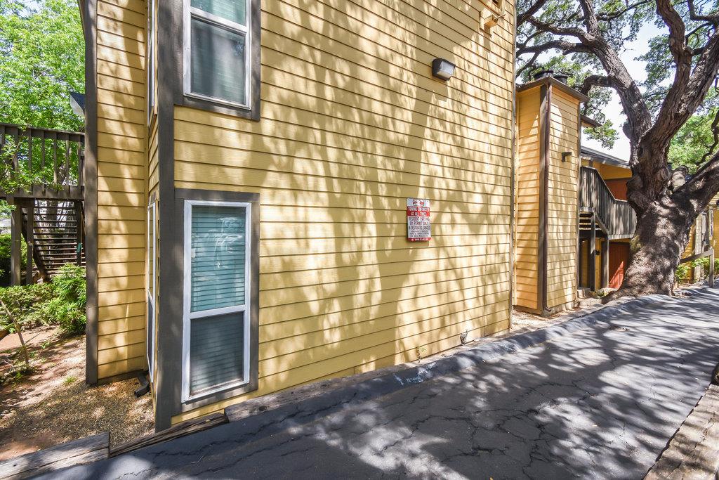 1000 W 26th St # 114, Austin, TX 78705