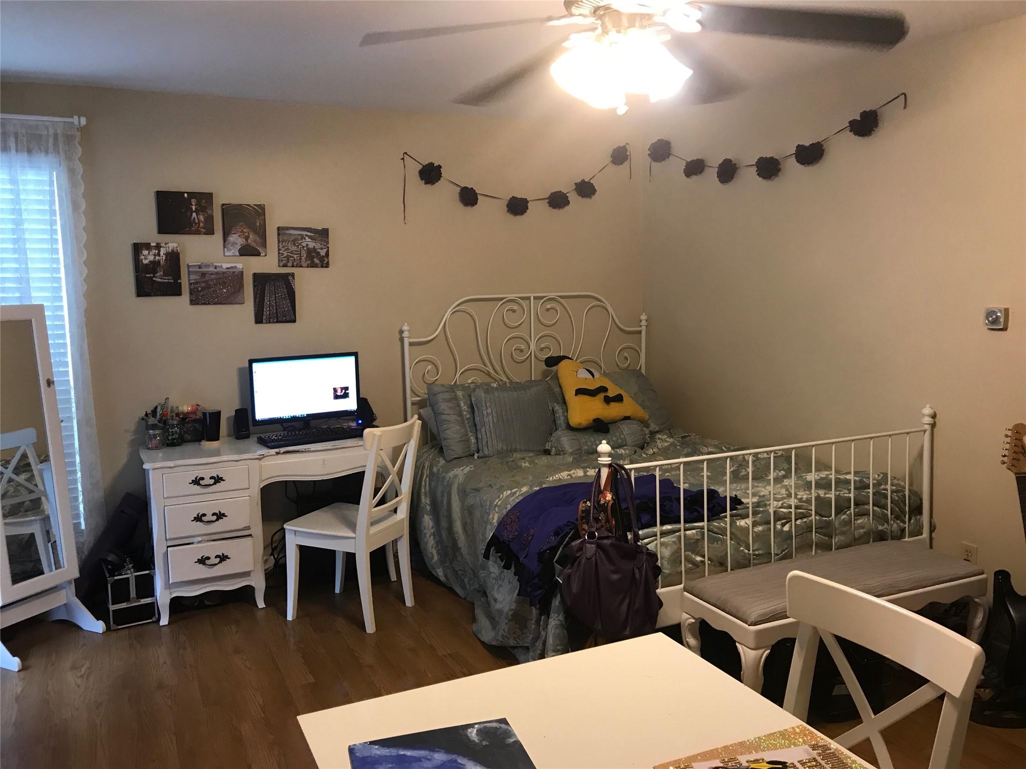 1000 W 26th St # 112, Austin, TX 78705