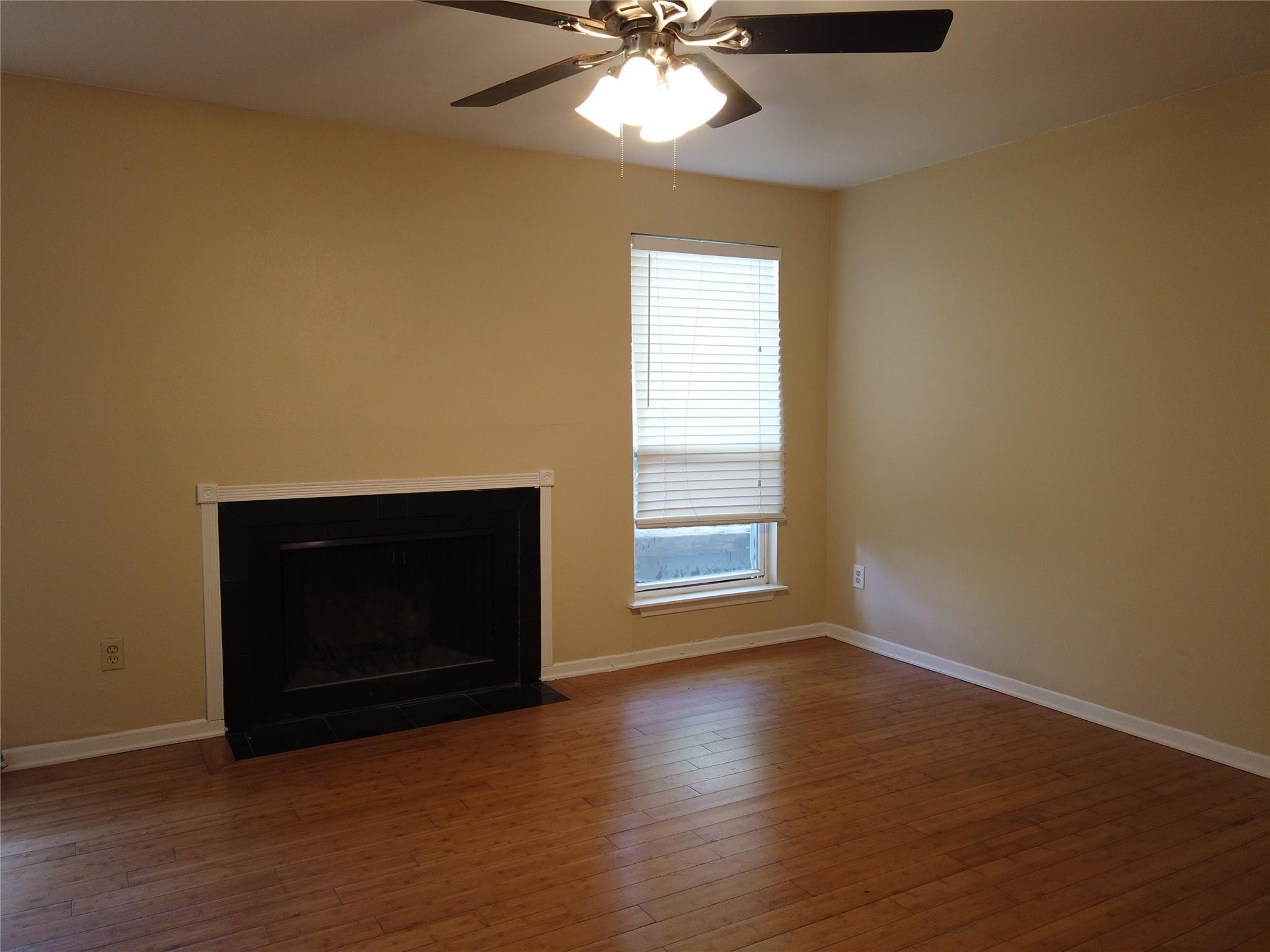 1000 W 26th St # 110, Austin, TX 78705