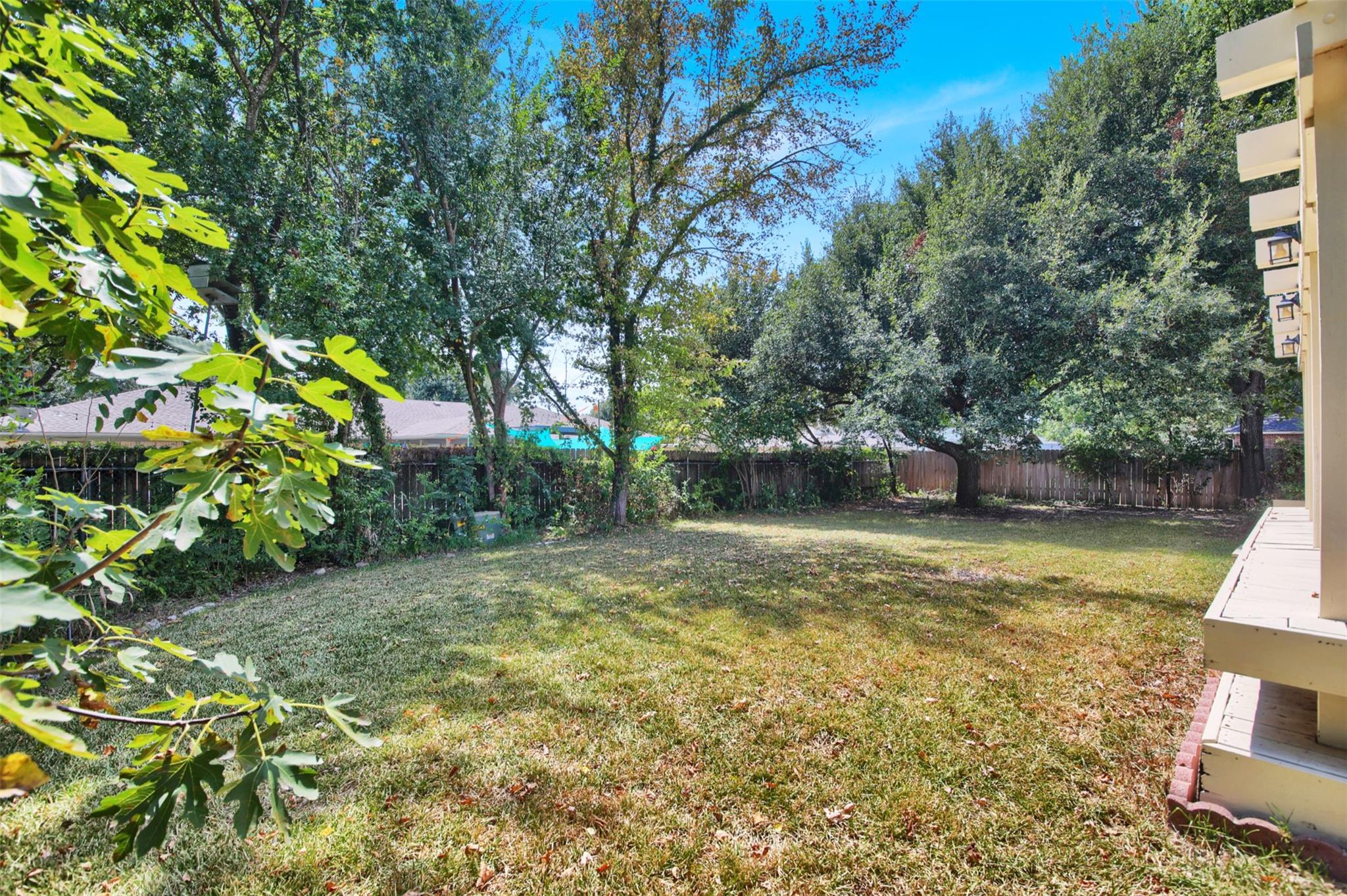 1403 Stone Ridge Dr, Taylor, TX 76574