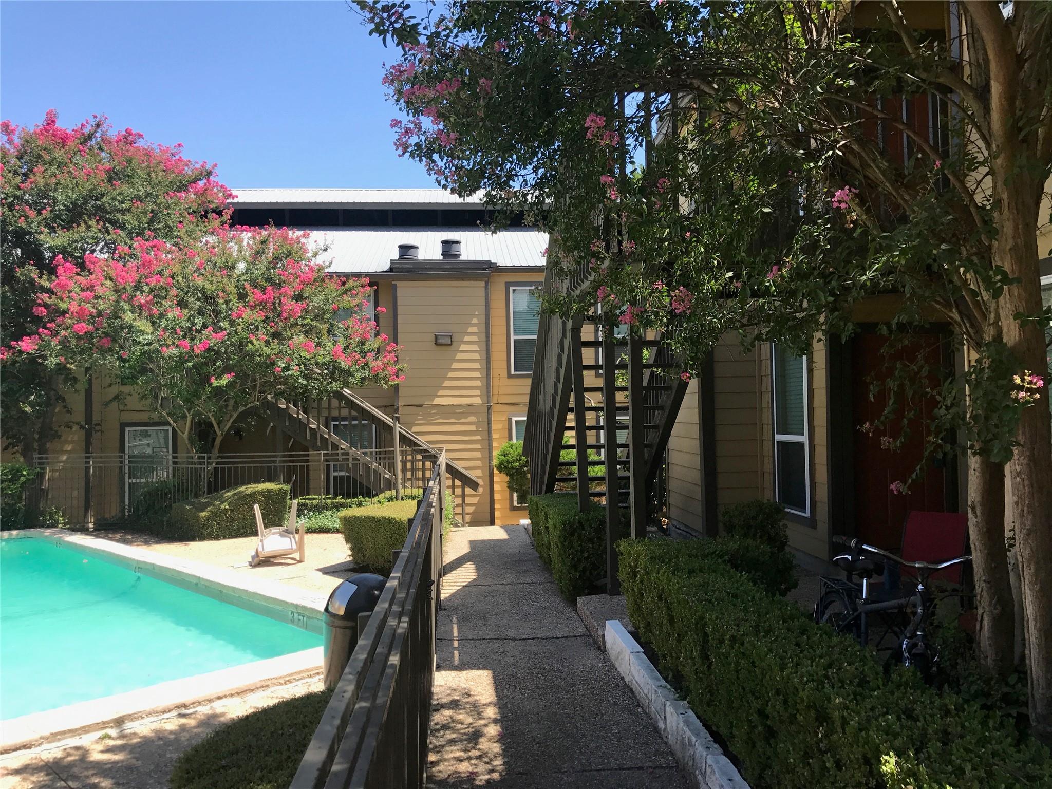 1000 W 26th St # 106, Austin, TX 78705