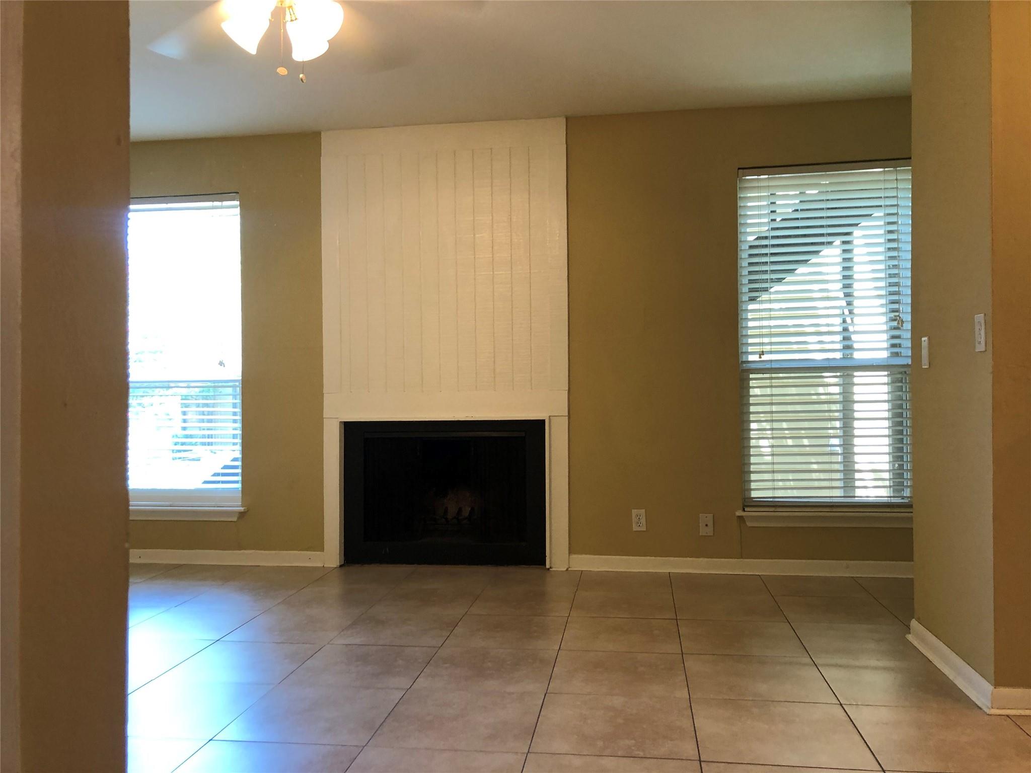 1000 W 26th St # 106, Austin, TX 78705