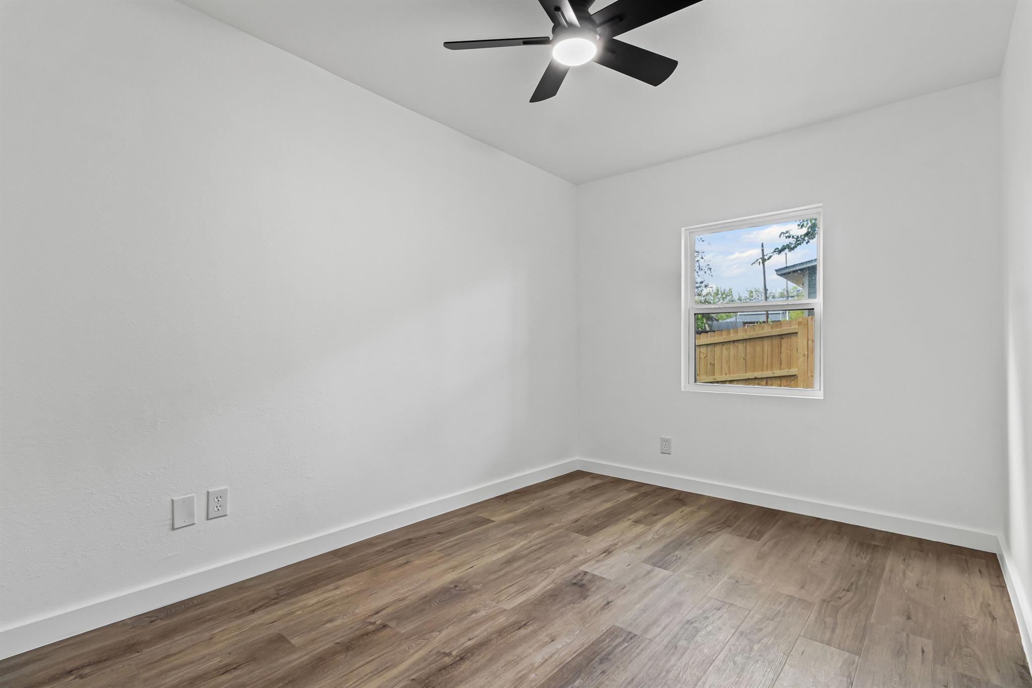 1601 N Redondo Dr, Austin, TX 78721