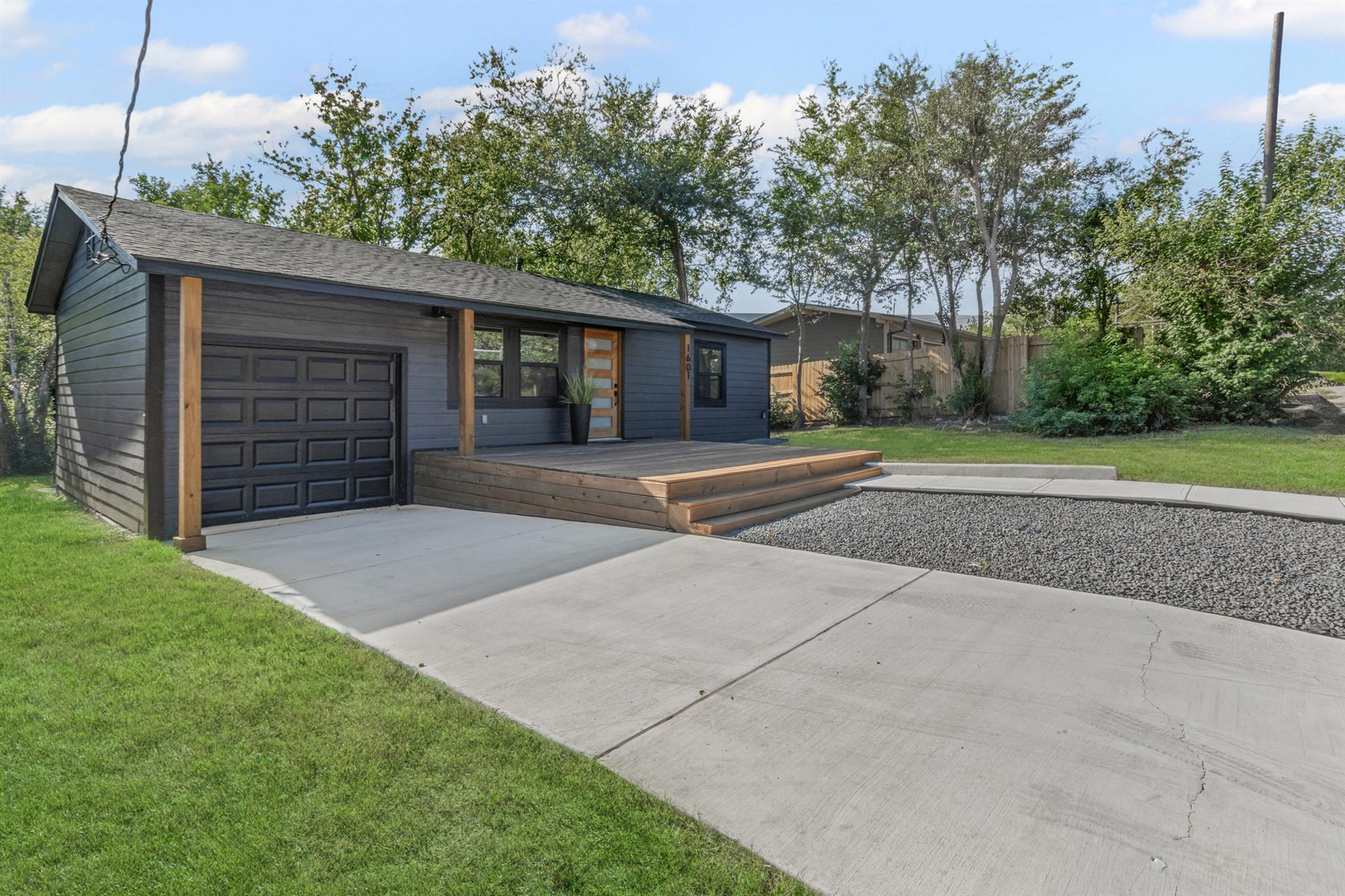 1601 N Redondo Dr, Austin, TX 78721