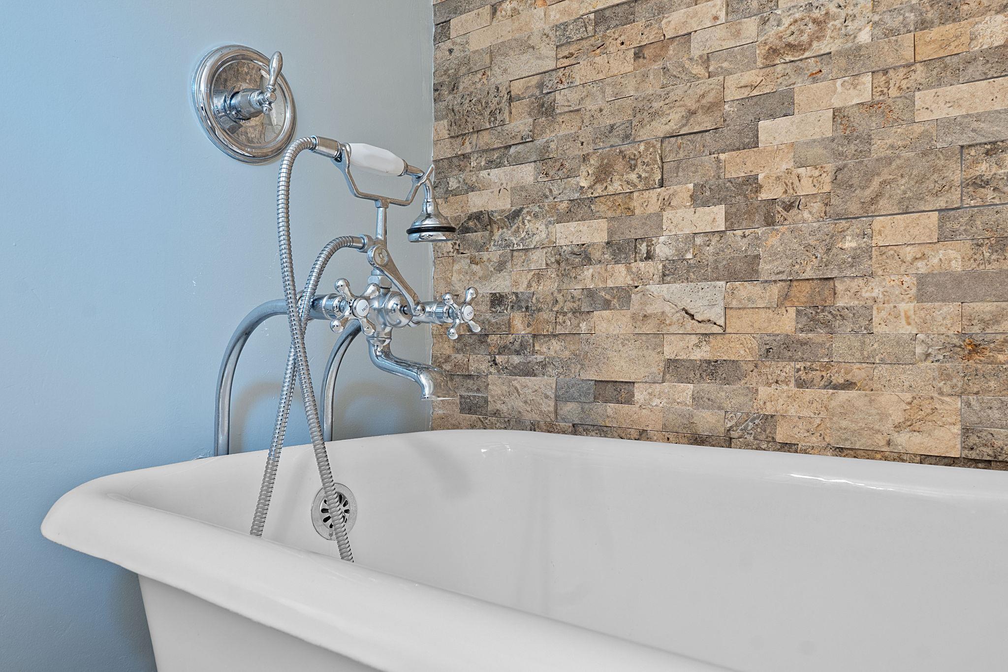 8705 S View Rd, Austin, TX 78737