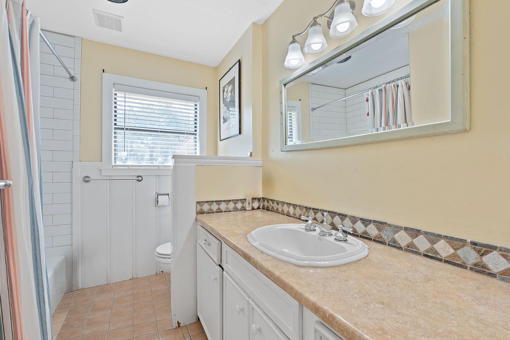 8705 S View Rd, Austin, TX 78737