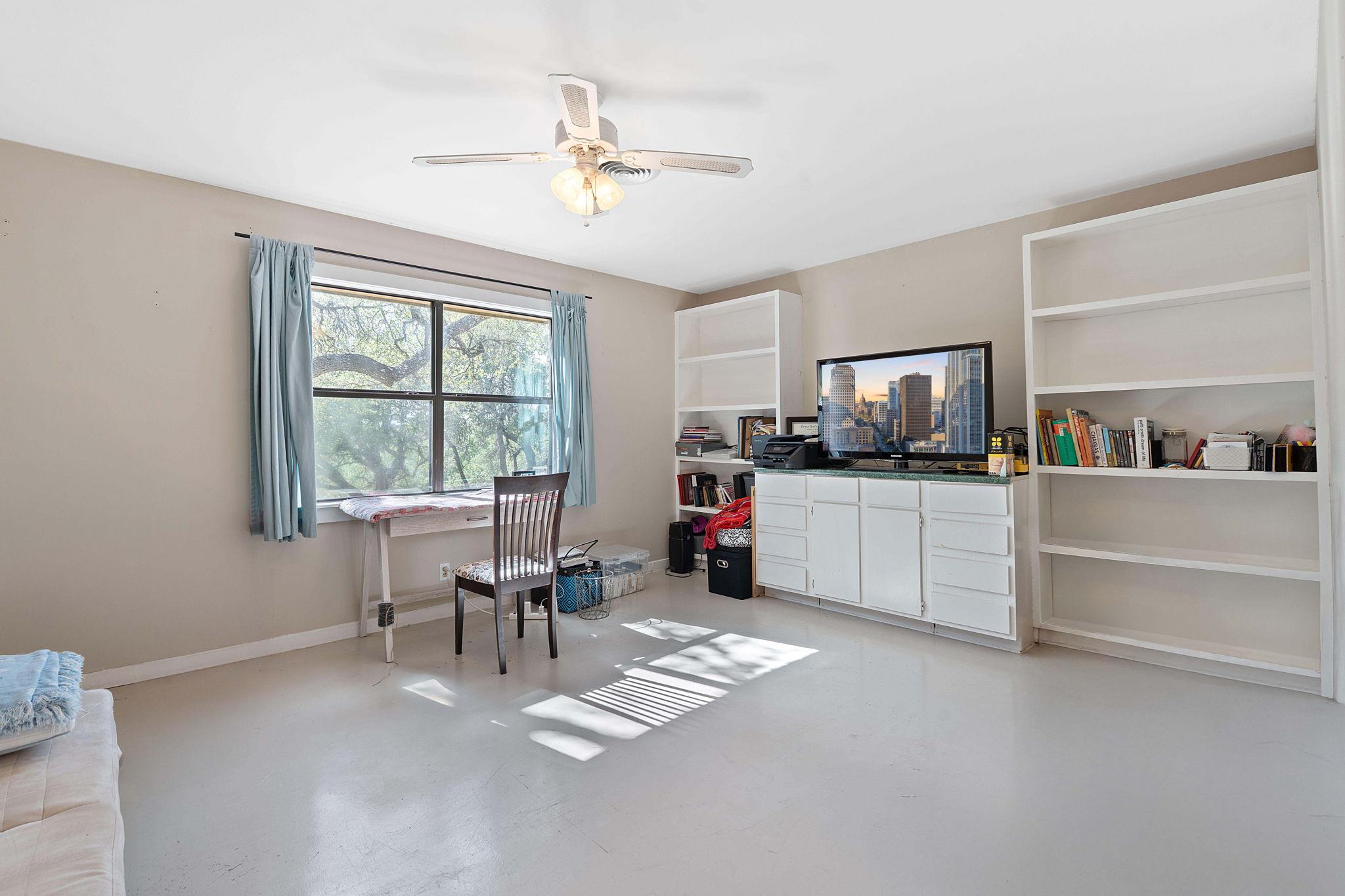 8705 S View Rd, Austin, TX 78737