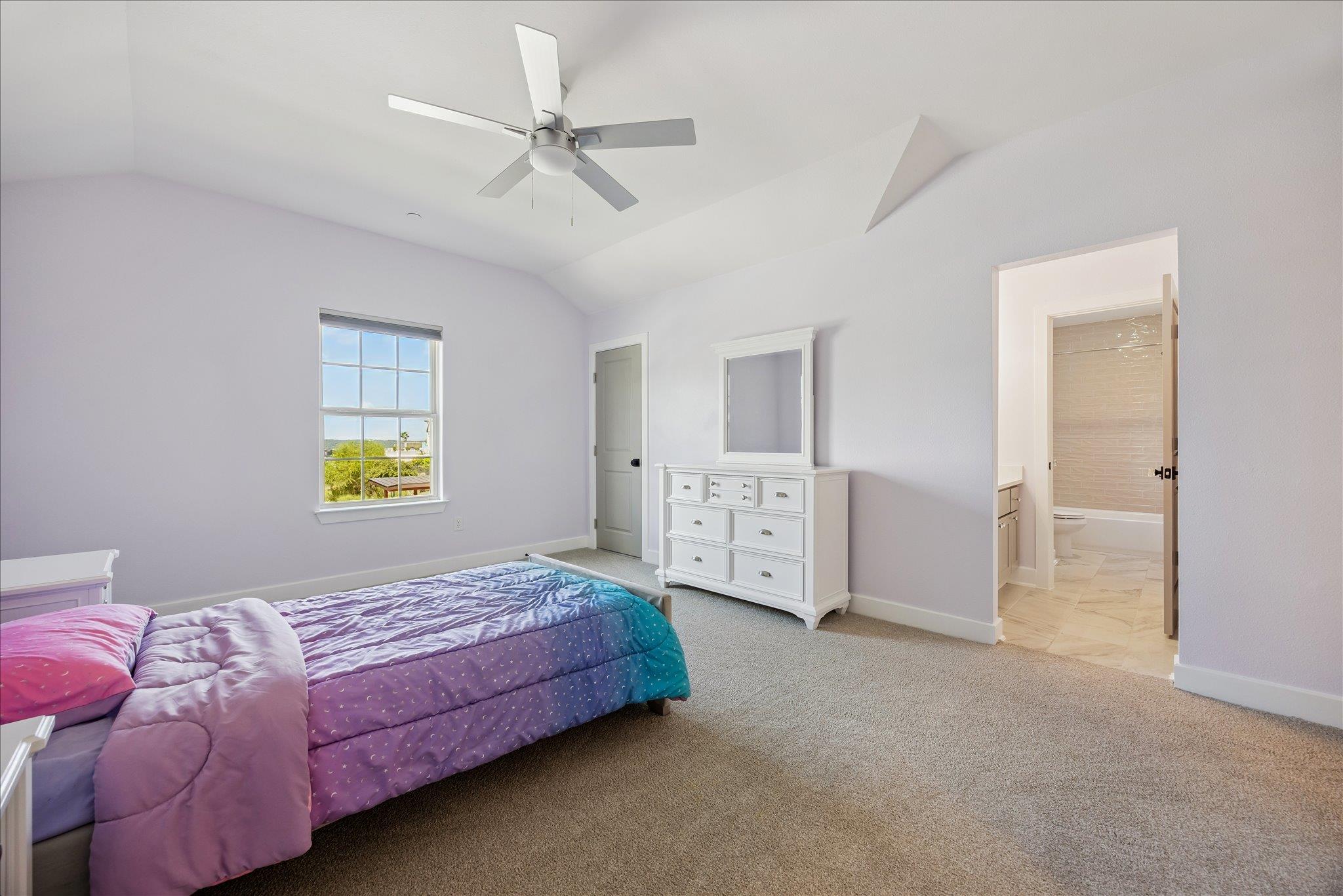 6817 Davenport Divide Rd, Austin, TX 78738