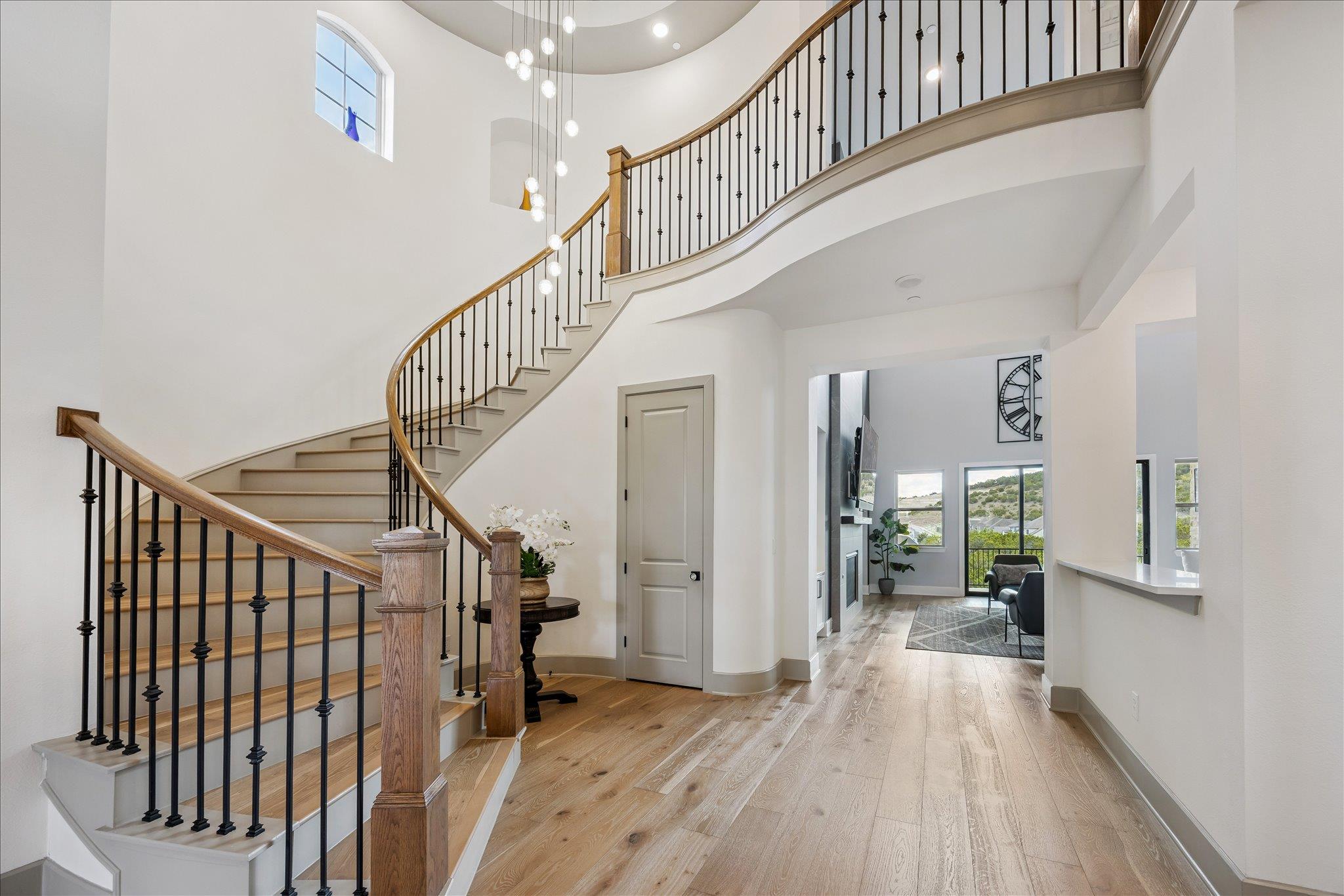 6817 Davenport Divide Rd, Austin, TX 78738