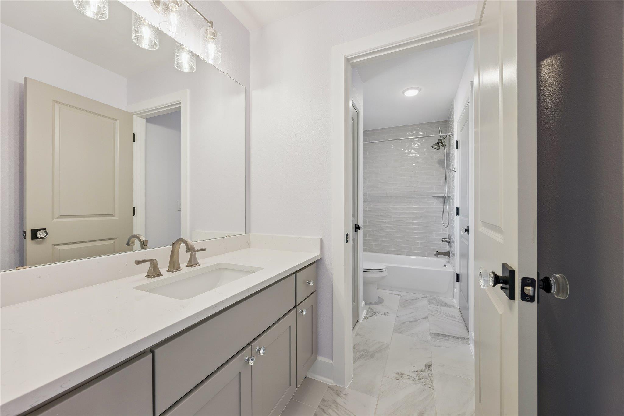 6817 Davenport Divide Rd, Austin, TX 78738