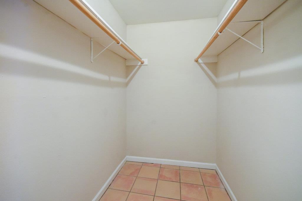 1000 W 26th St # 102, Austin, TX 78705