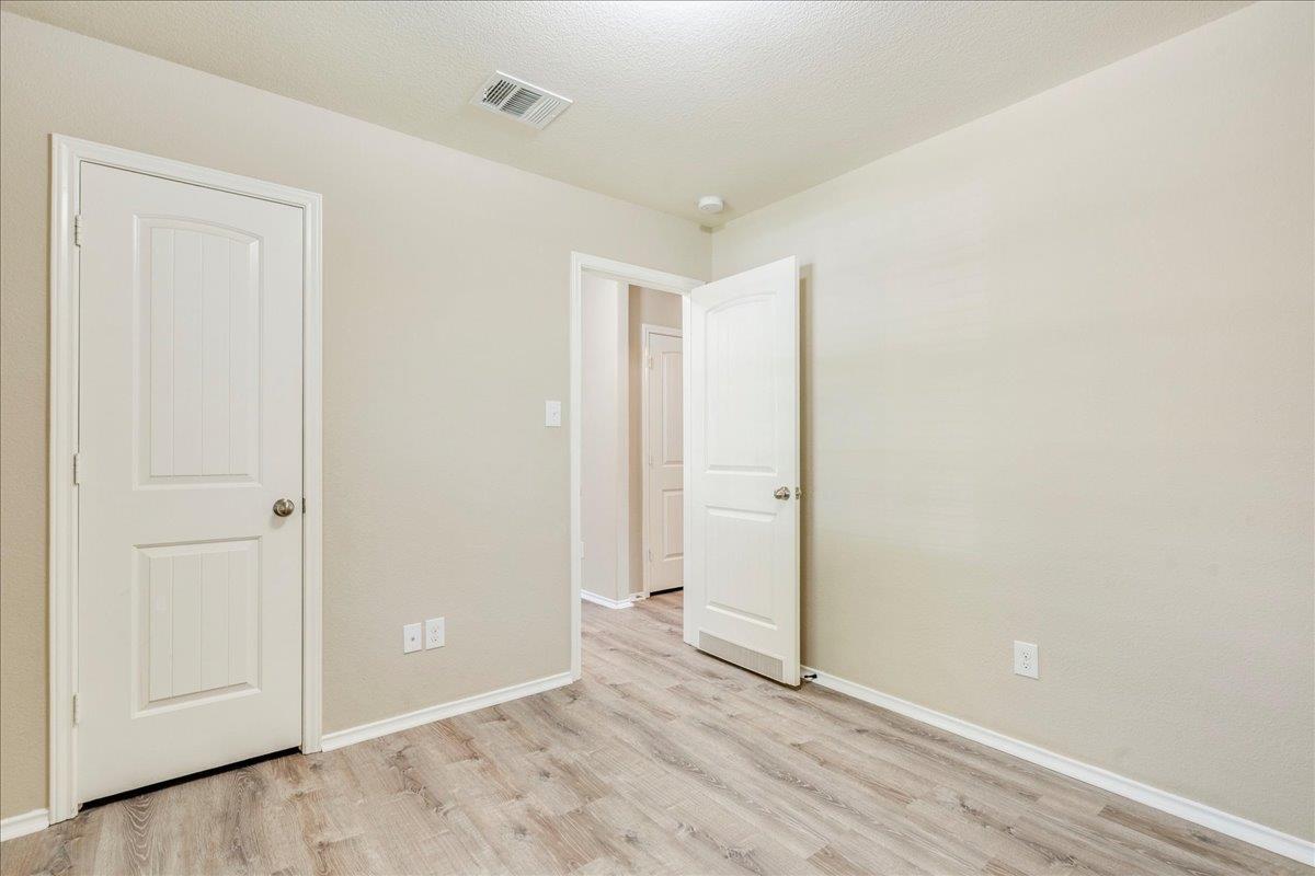 185 Housefinch Loop, Leander, TX 78641