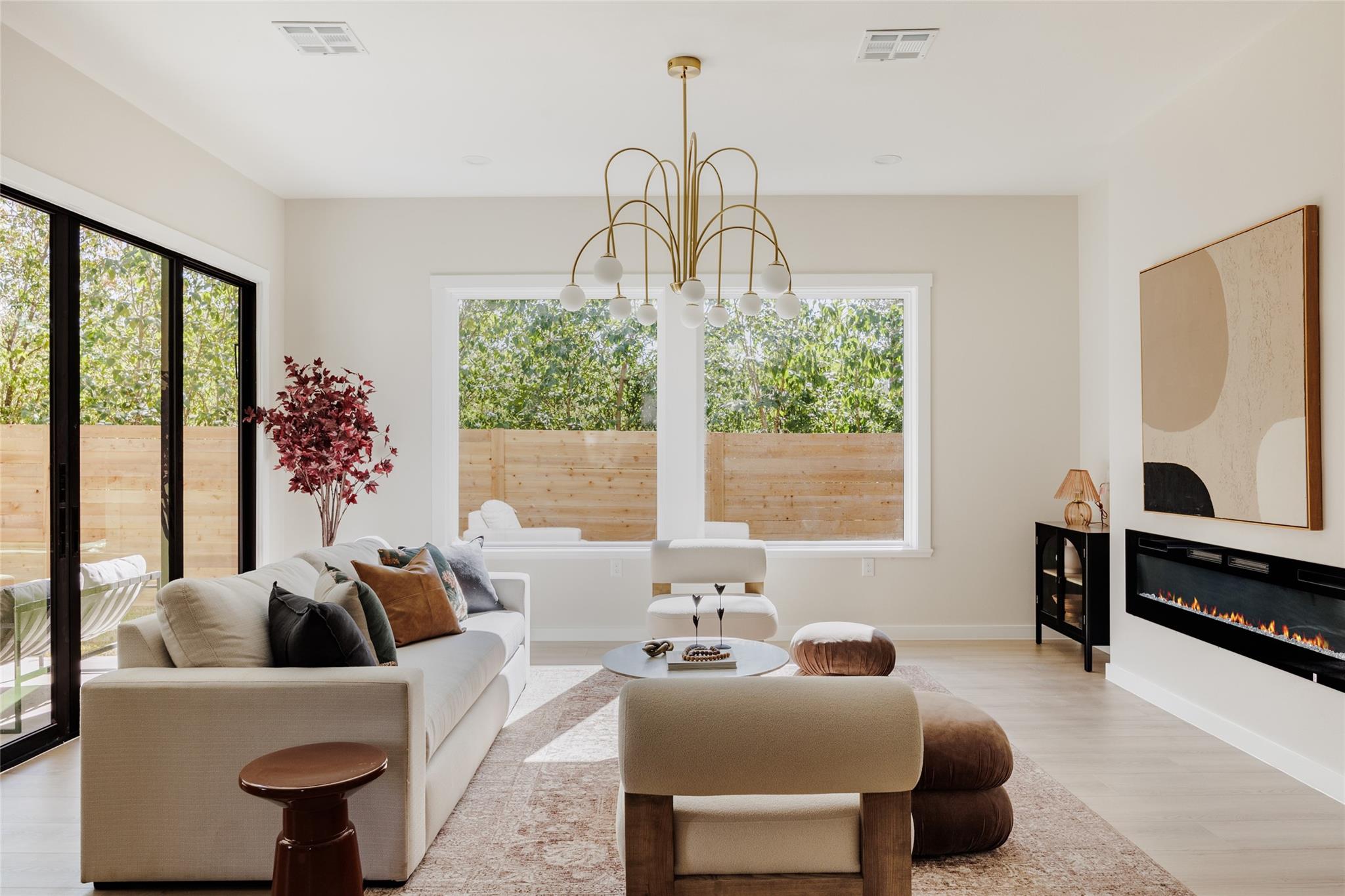 901 Redd St # 2, Austin, TX 78745