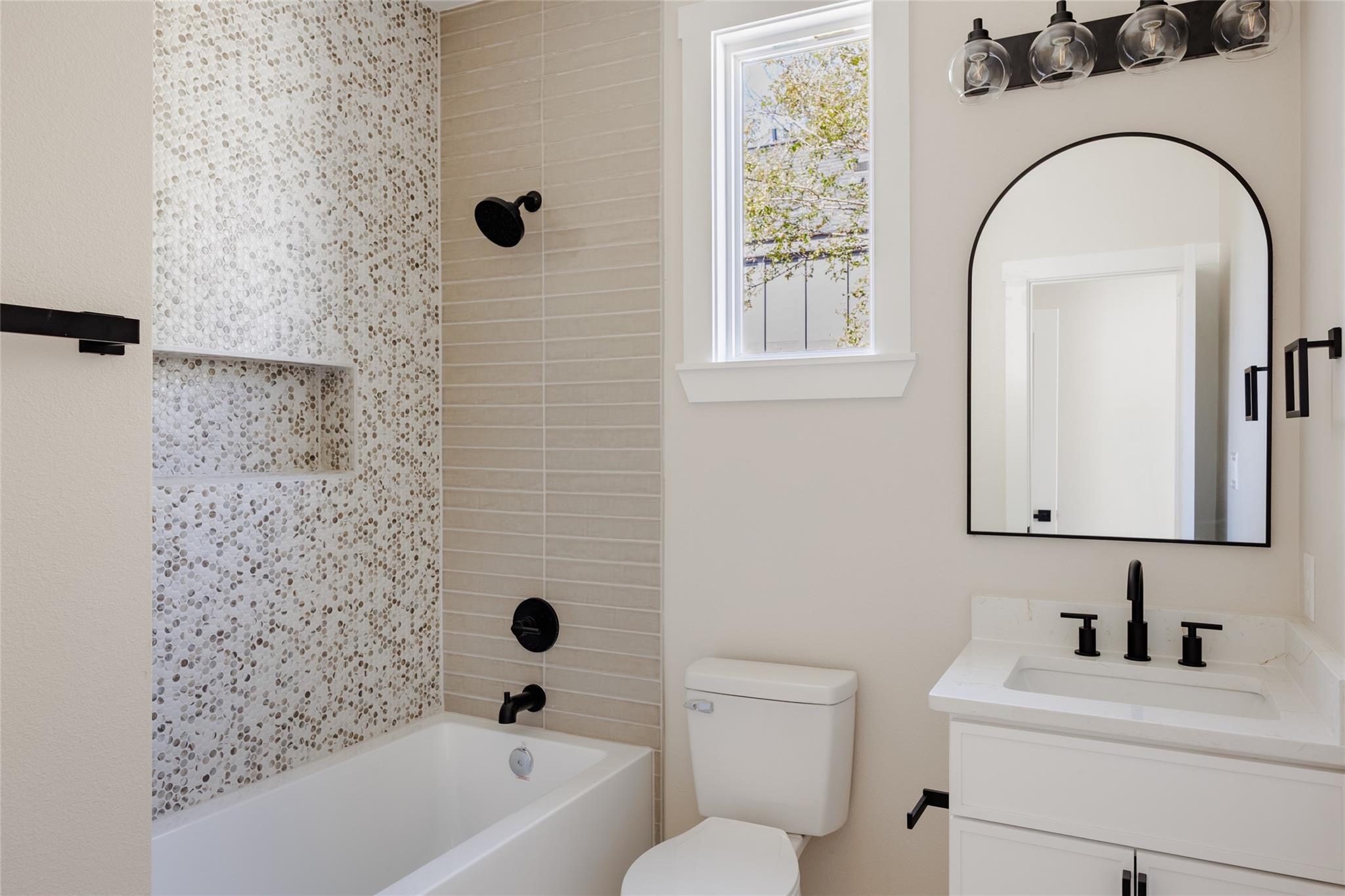 901 Redd St # 2, Austin, TX 78745