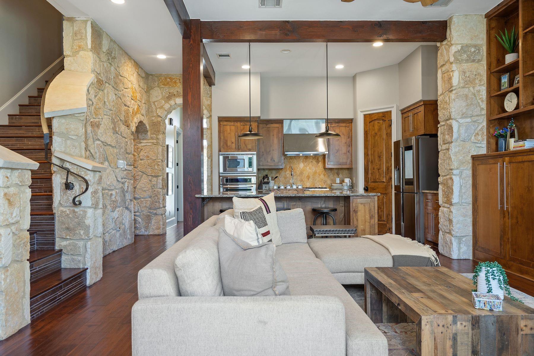 2002 Kinney Ave # B, Austin, TX 78704