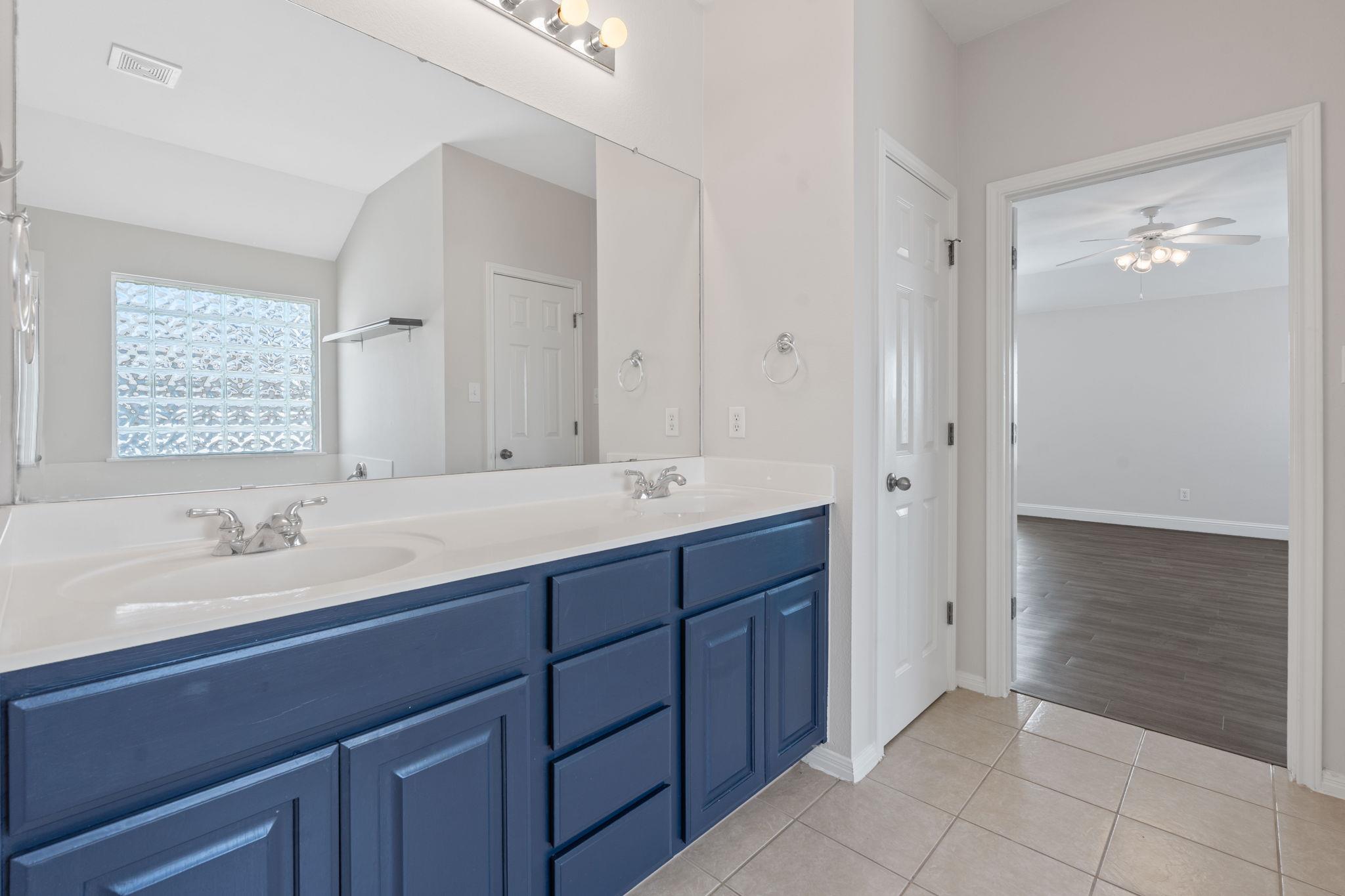 2338 Brookhollow Ter, Georgetown, TX 78626