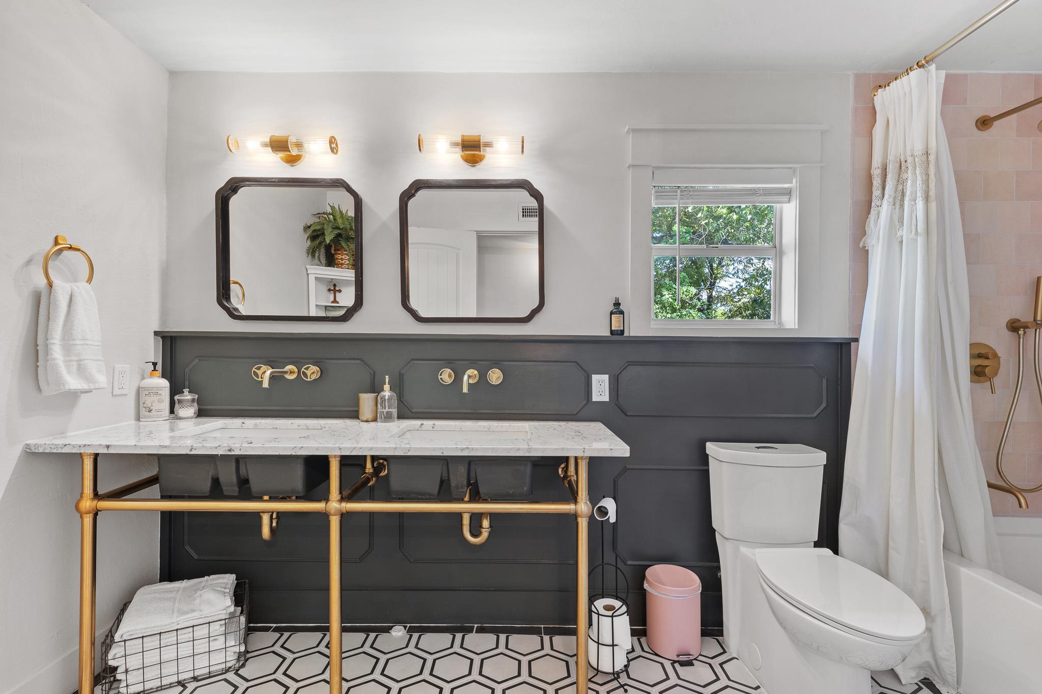 519 E Ashby Pl, San Antonio, TX 78212