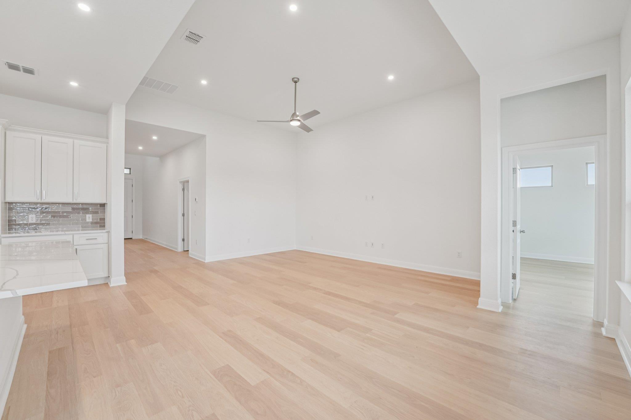 243 Tenny Ln, Kyle, TX 78640