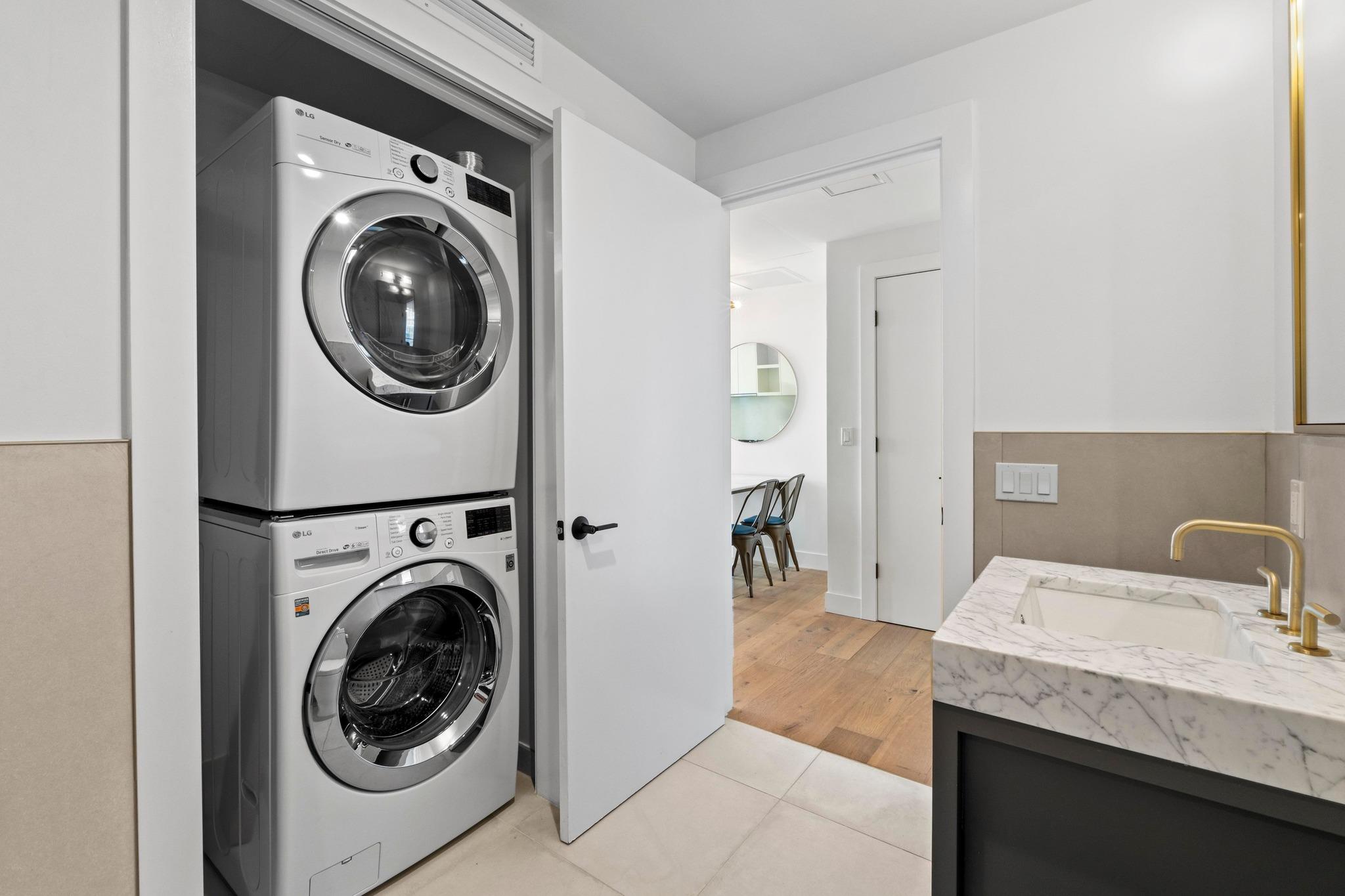 70 Rainey St # 1303, Austin, TX 78701